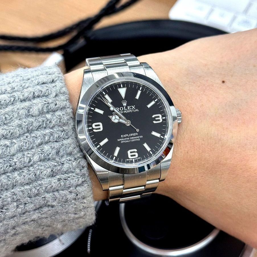 Rolex Explorer 1 214270 owner photo 8