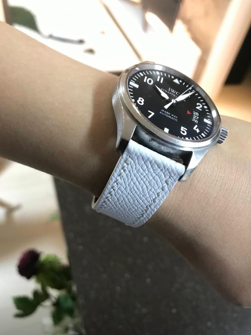 IWC 파일럿 워치 마크 17 IW326501 착용샷 1