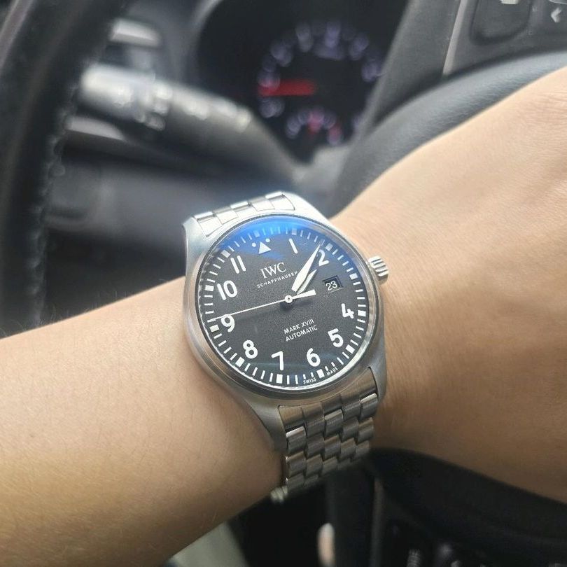 IWC 파일럿 워치 마크 XVIII IW327015 착용샷 9