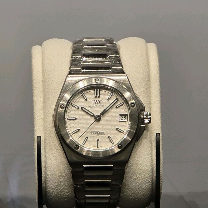 IWC 인제니어 오토매틱 40 IW328902 착용샷 3