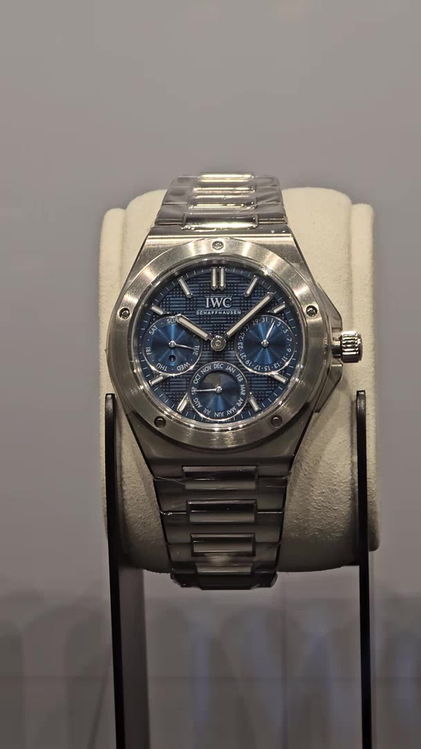 IWC 인제니어 크로노그래프 IW380802 착용샷 1