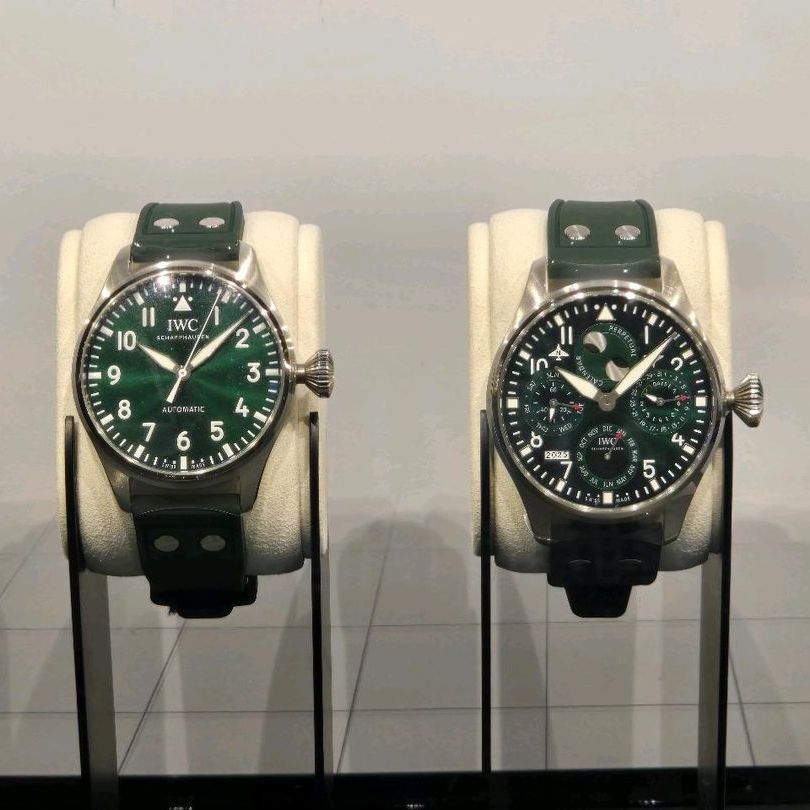 IWC 빅 파일럿 퍼페츄얼 캘린더 IW503608 착용샷 2