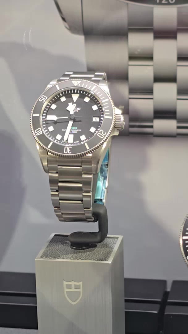 튜더 펠라고스 울트라 M2543C1A7NU-0001 착용샷 4