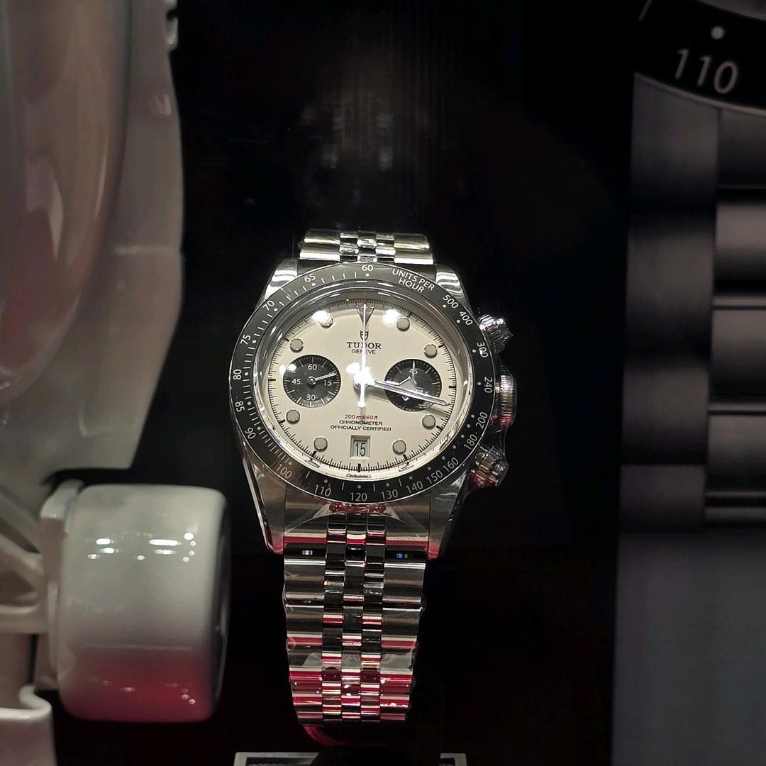 Tudor Black Bay Chrono M79360N-0002 着用写真 5