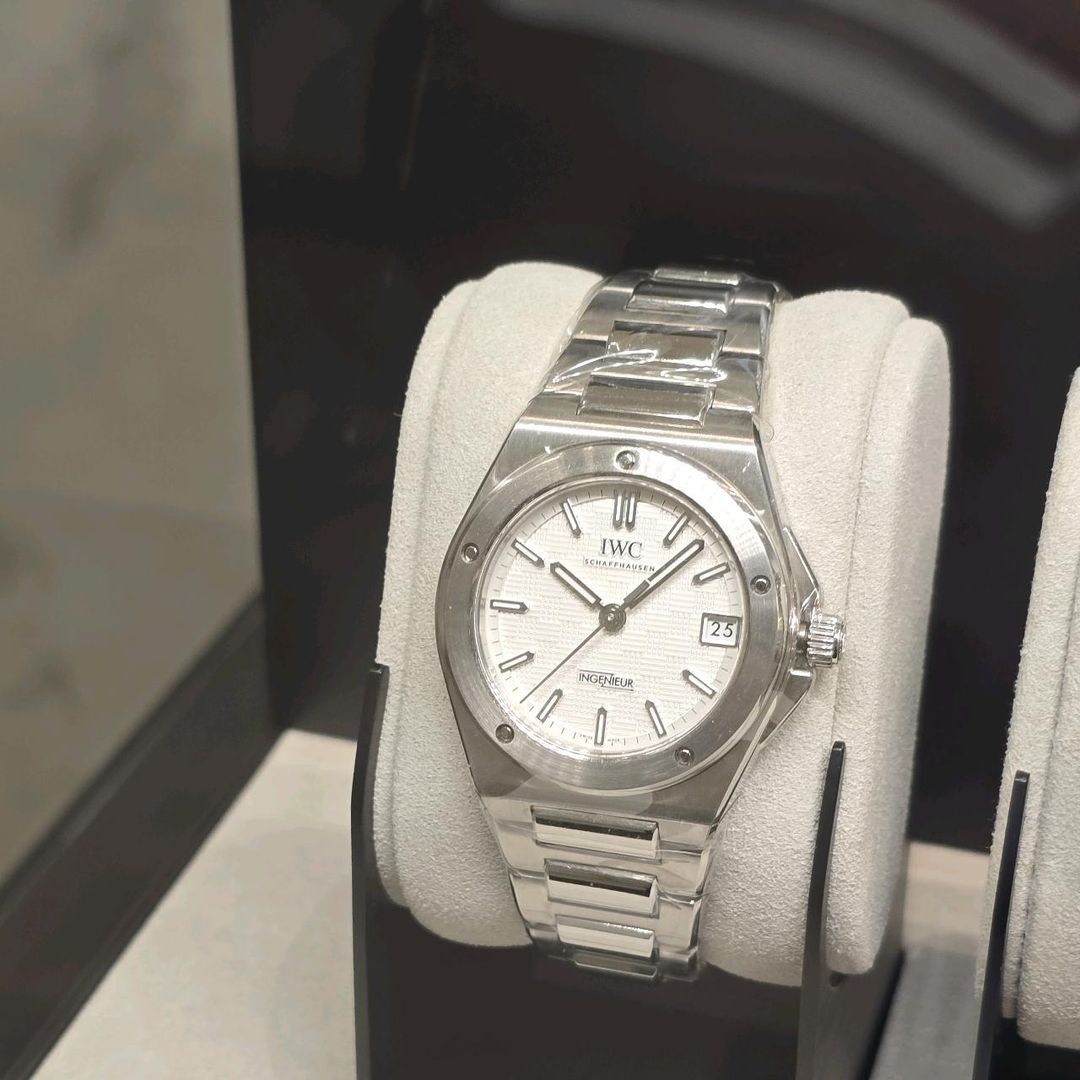 IWC 인제니어 오토매틱 40 IW328902 착용샷 3