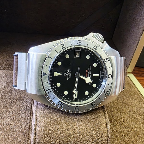Tudor Black Bay P01 70150 - 2