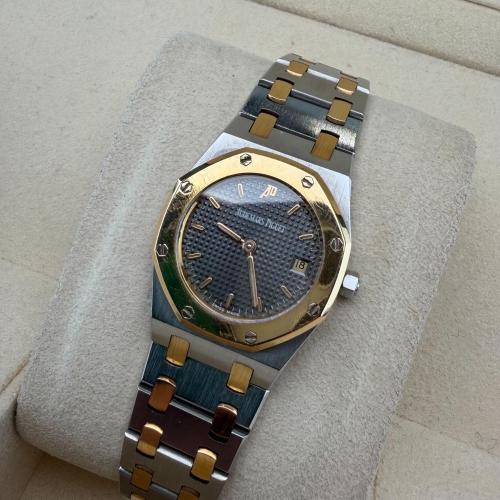 Audemars Piguet Royal Oak Quartz 66270SA.OO.0722SA.01 - 1