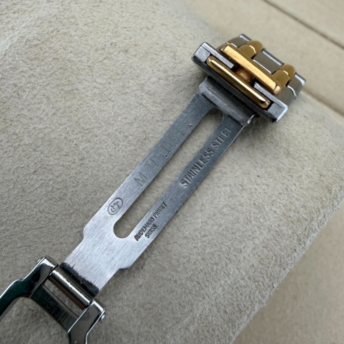 Audemars Piguet Royal Oak Quartz 66270SA.OO.0722SA.01 - 6