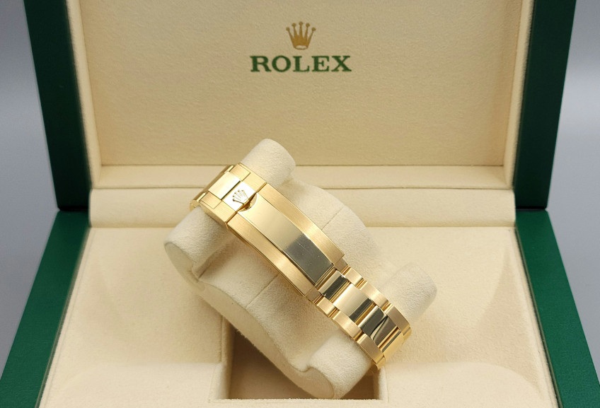 Rolex Submariner Date 126618LB - 8