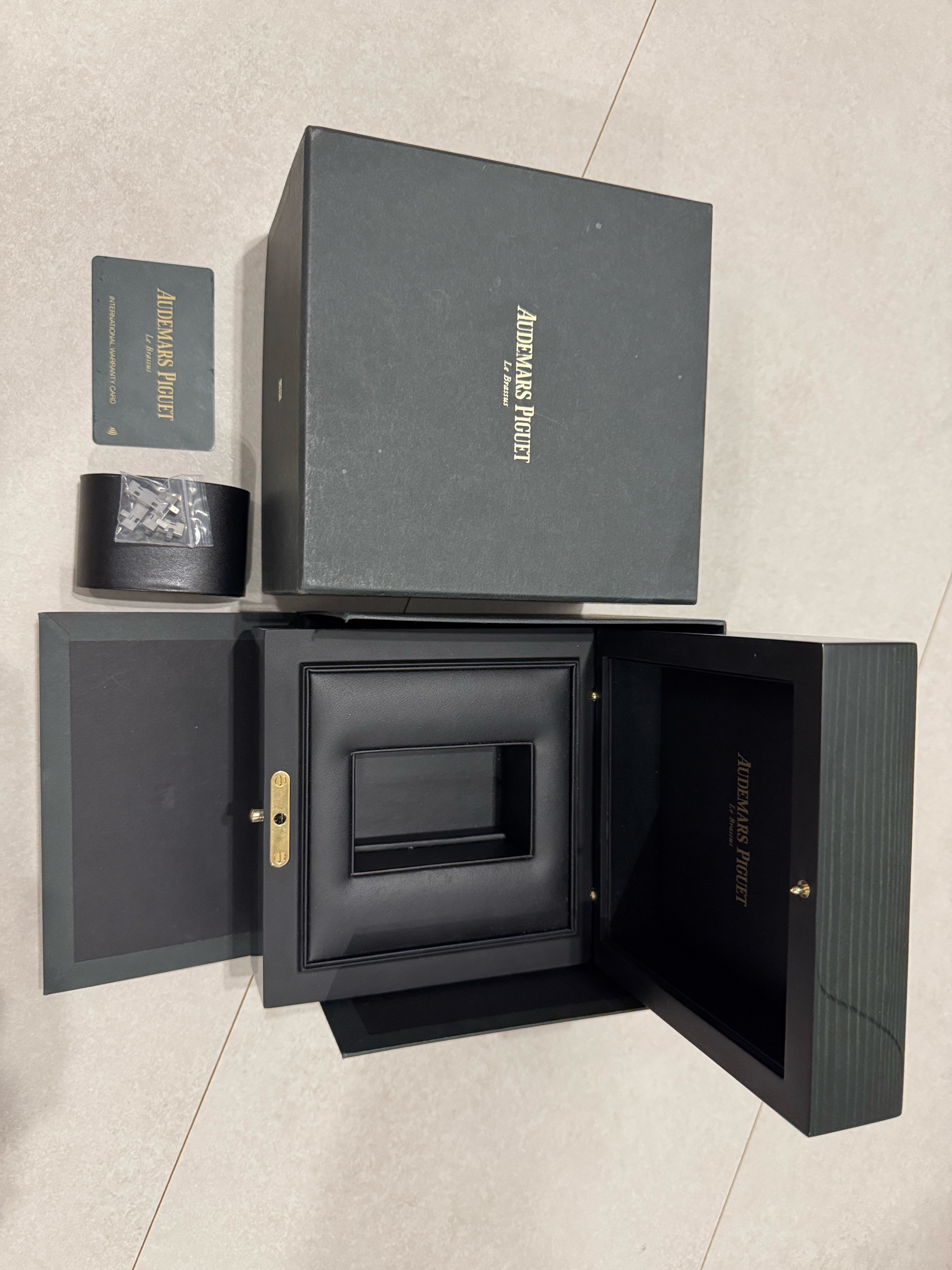 오데마 피게 로열 오크 15500ST.OO.1220ST.01 - 7