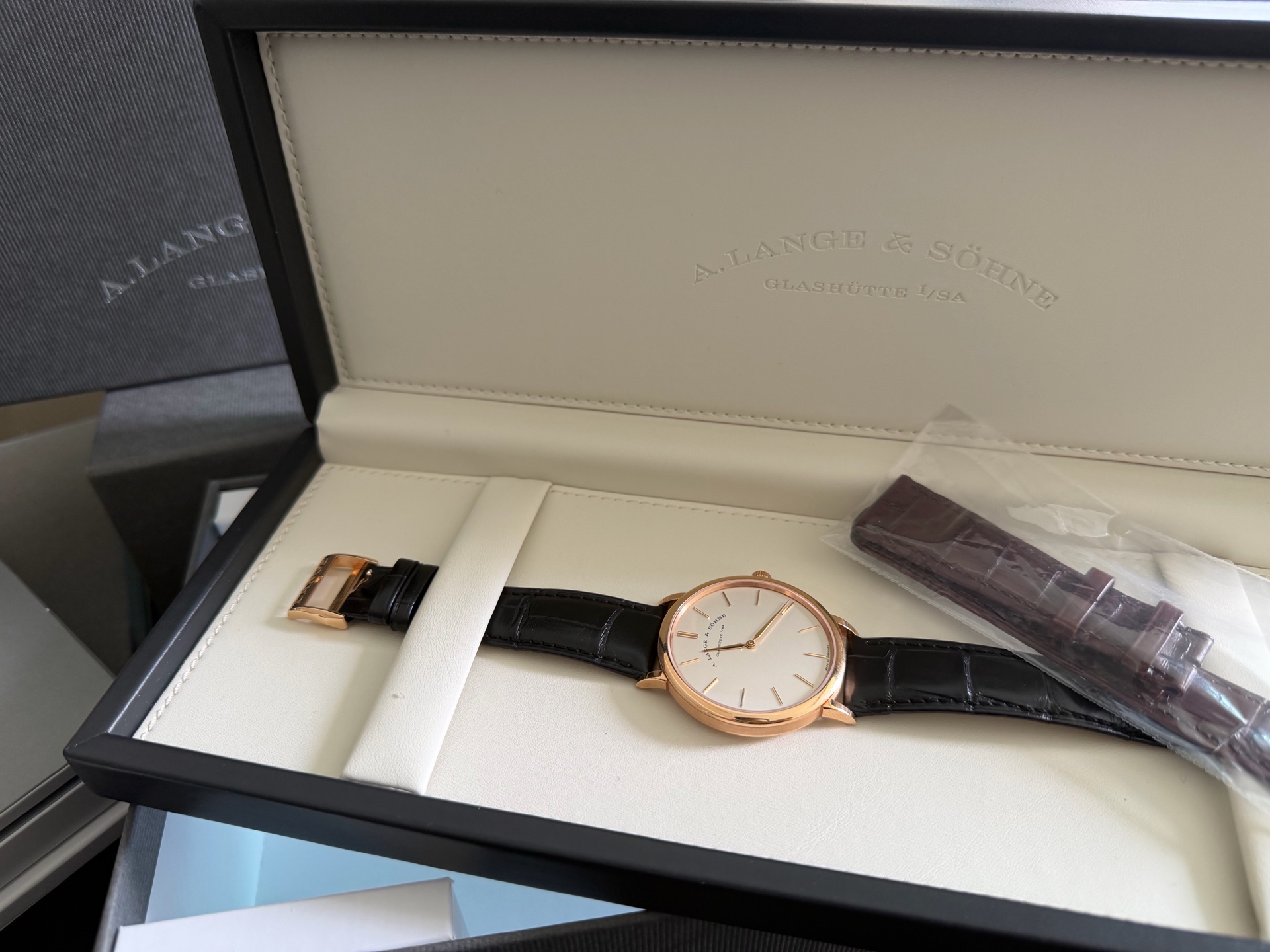 A. Lange & Söhne Saxonia Thin 211.033 中古 2024年式