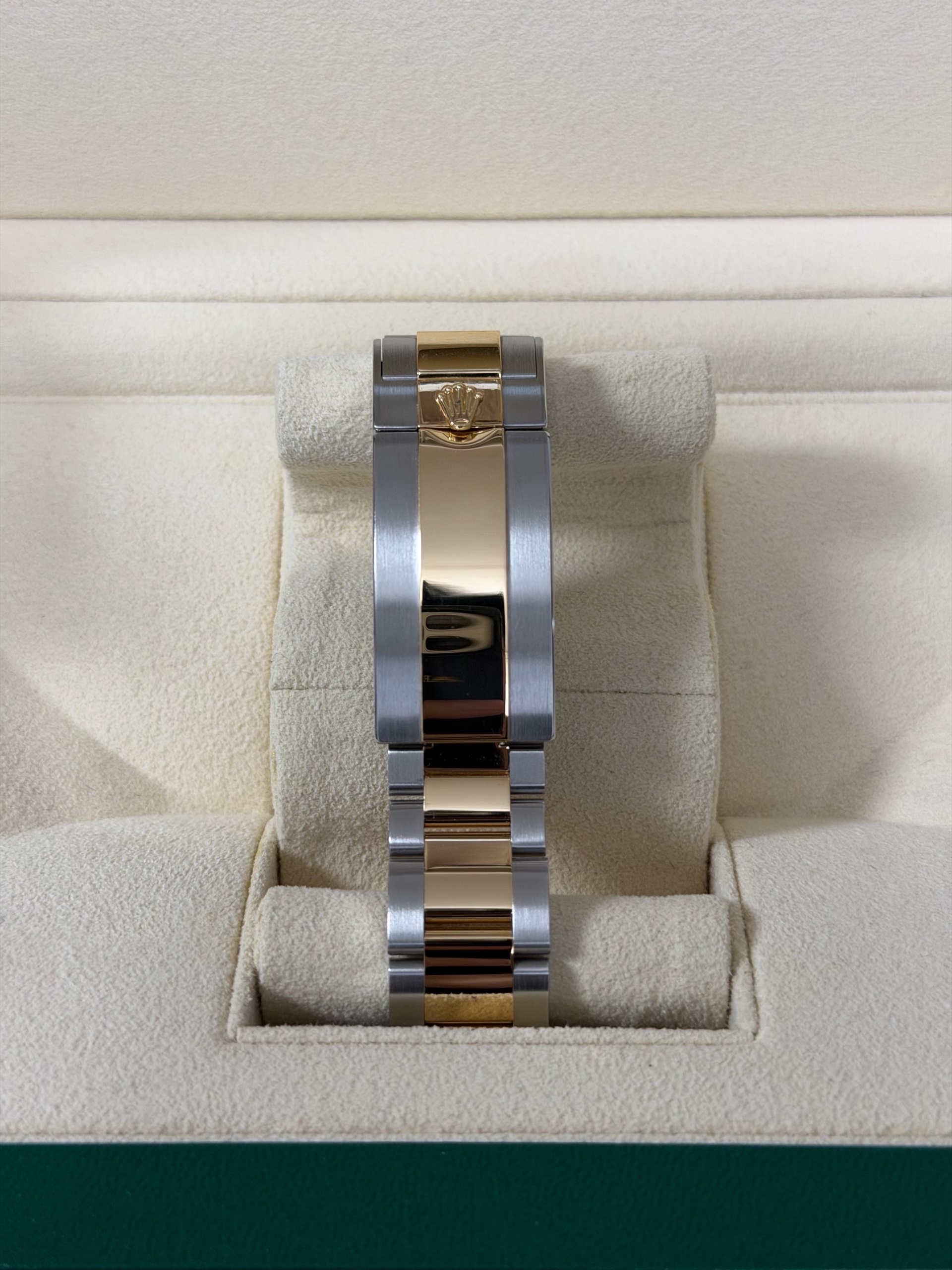 Rolex Submariner Date 126613LN - 4