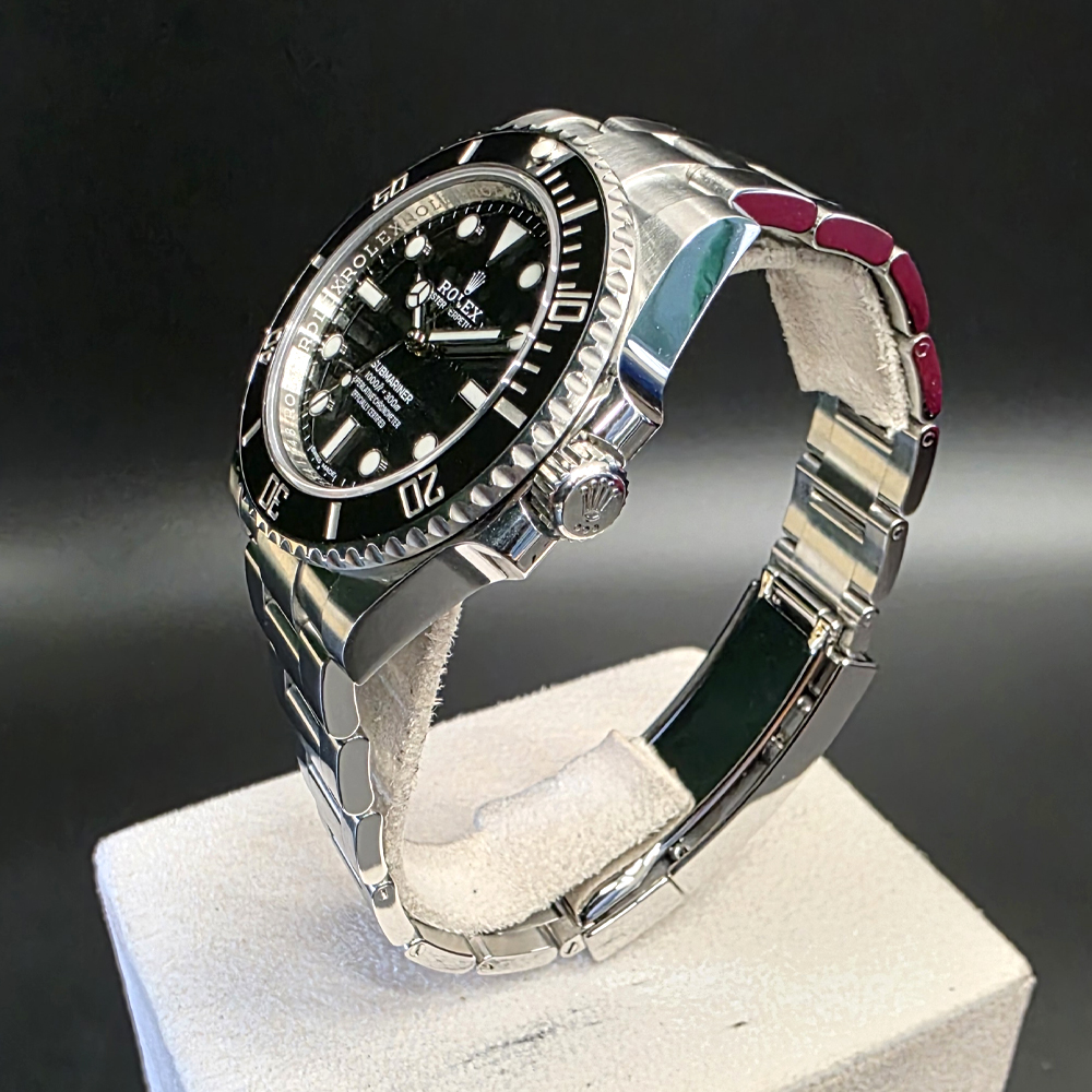 Rolex Submariner 114060 - 2