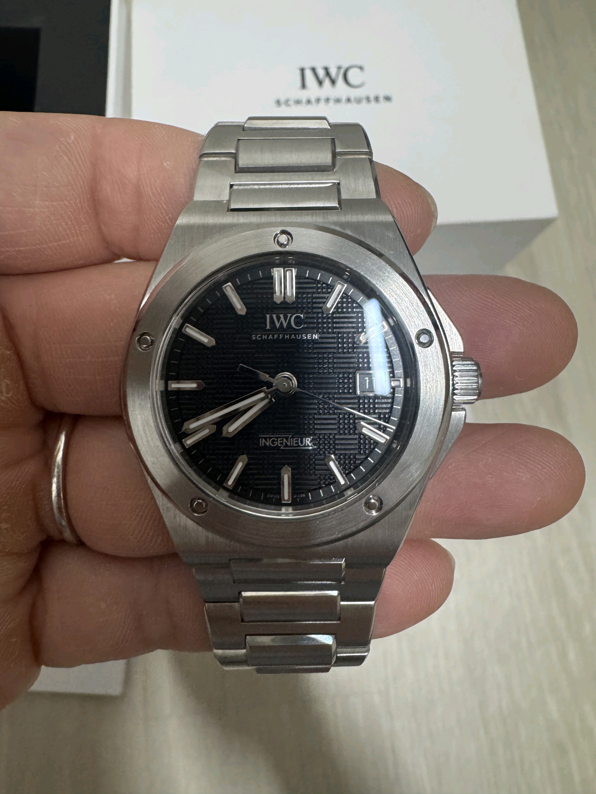 IWC 인제니어 오토매틱 40 IW328901 중고 2025년식