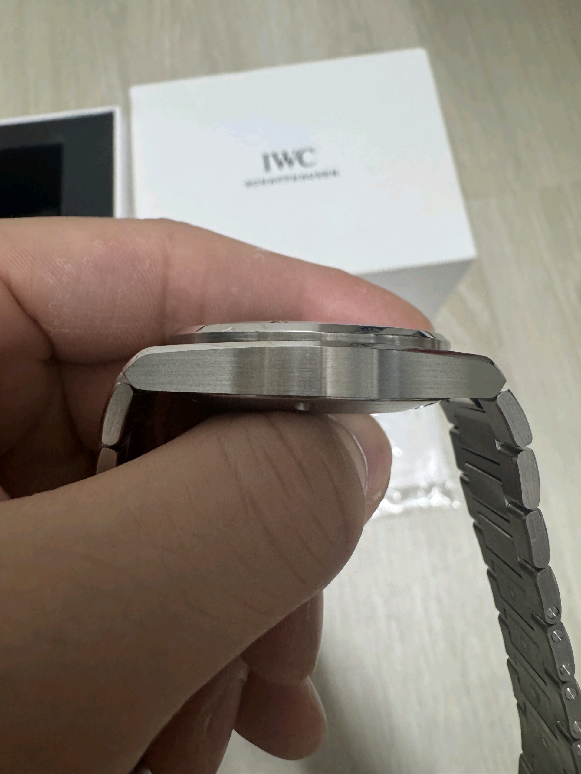 IWC 인제니어 오토매틱 40 IW328901 중고 2025년식 판매자 등록 이미지 2