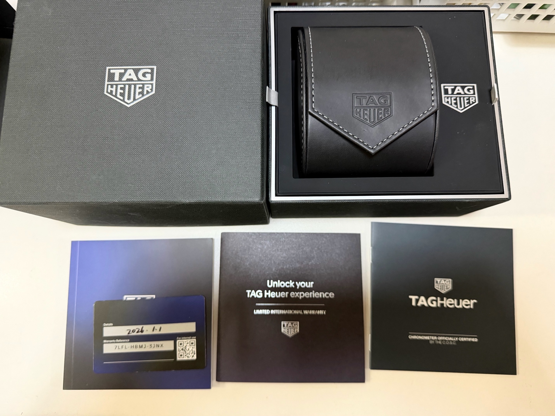 태그 호이어 아쿠아레이서 프로페셔널 300 GMT WBP5115.BA0013 중고 2026년식