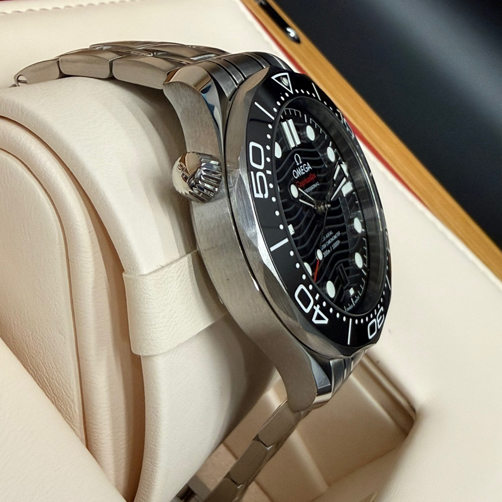 Omega Seamaster Diver 300M 210.30.42.20.01.001 中古 2025年式 판매자 등록 이미지 7