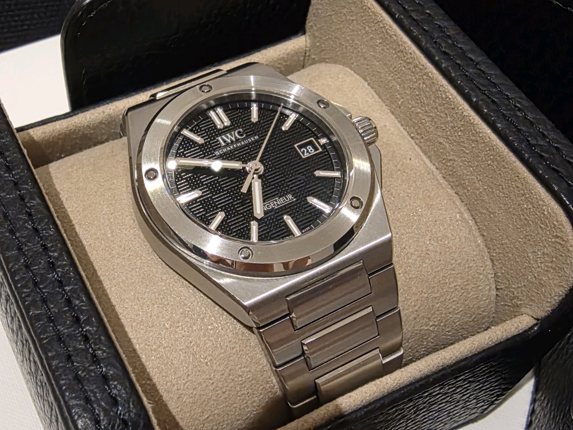 IWC 인제니어 오토매틱 40 IW328901 중고 2023년식 판매자 등록 이미지 2