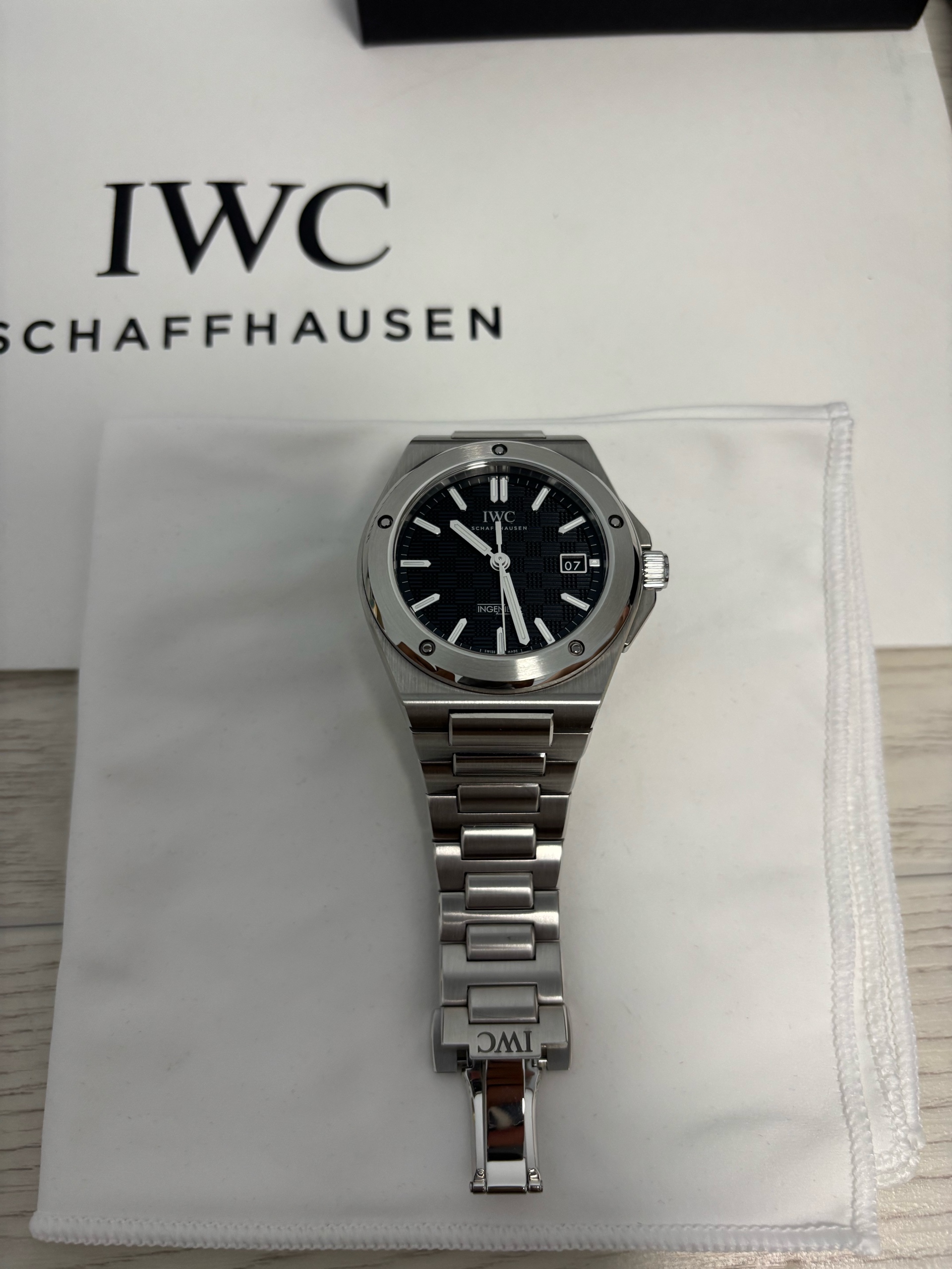 IWC 인제니어 오토매틱 40 IW328901 중고 2023년식 판매자 등록 이미지 4