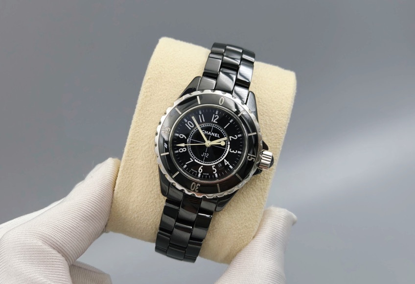 샤넬 J12 H0682 중고
