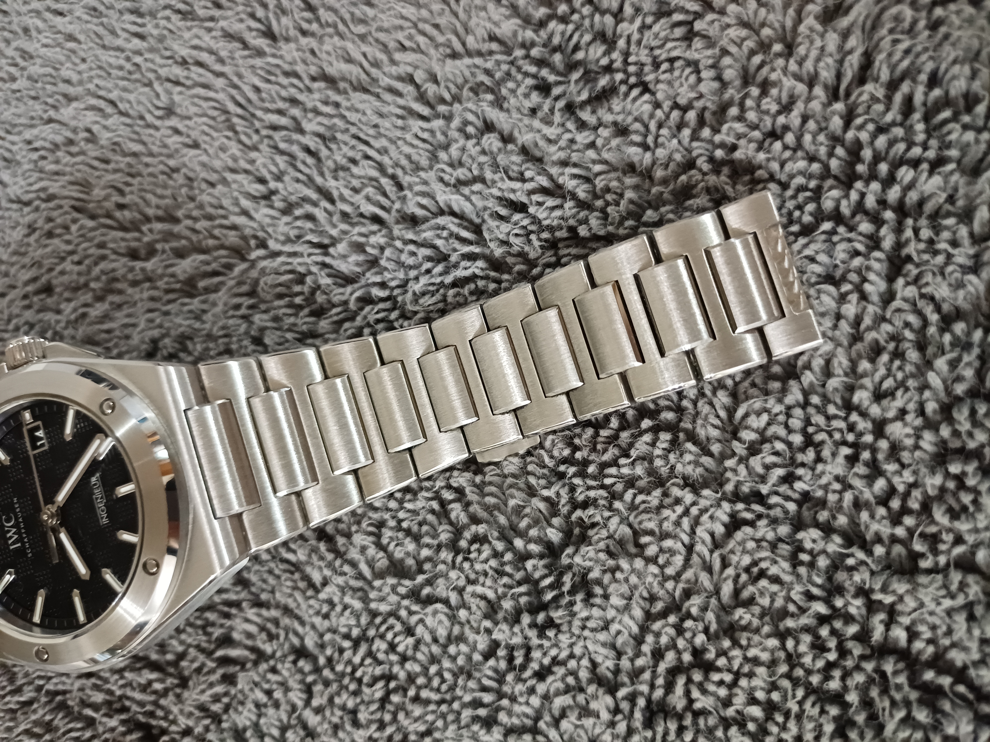 IWC 인제니어 오토매틱 40 IW328901 중고 2026년식 판매자 등록 이미지 9