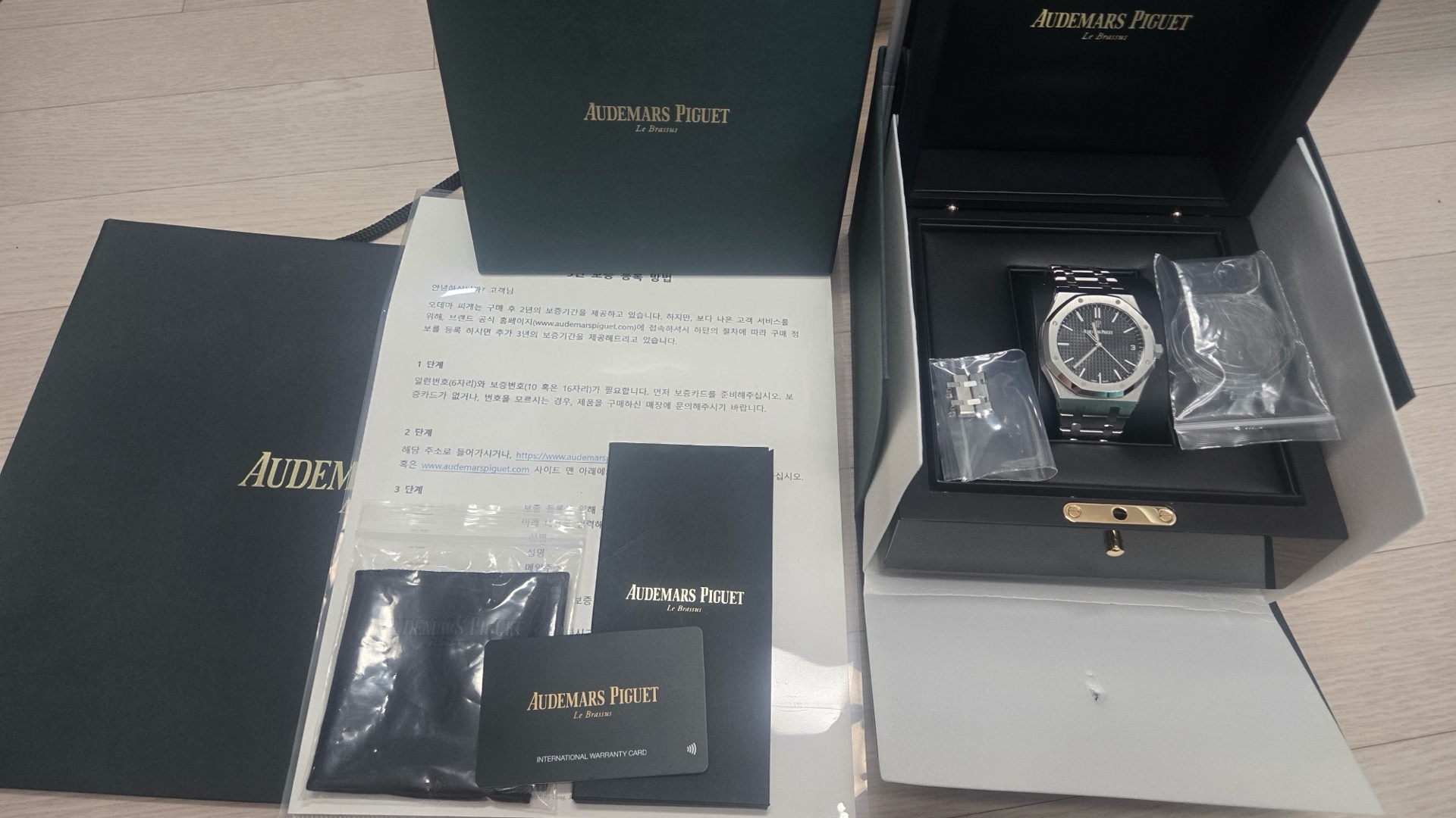 오데마 피게 로열 오크 15500ST.OO.1220ST.03 중고 2021년식 판매자 등록 이미지 8