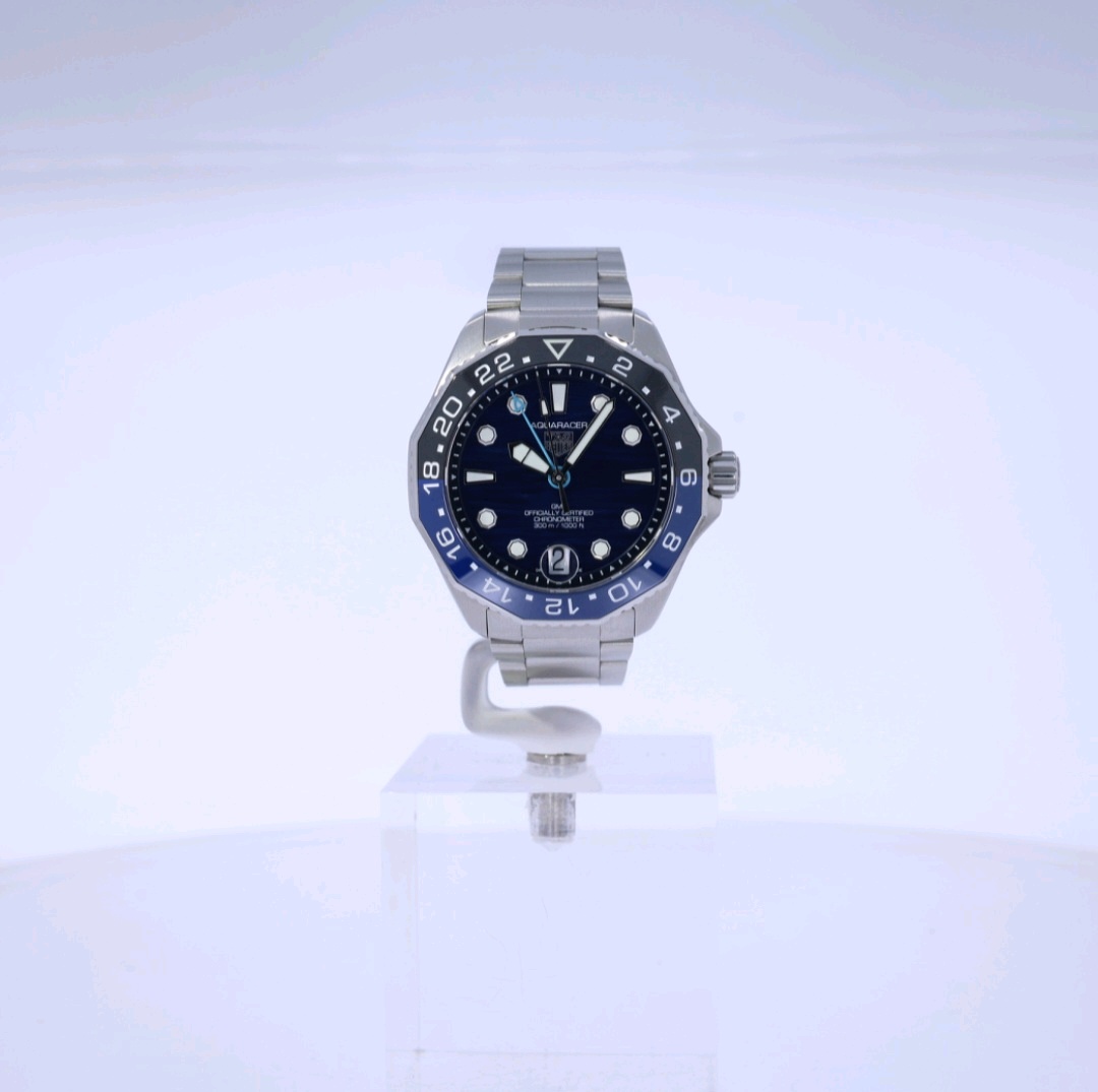 태그 호이어 아쿠아레이서 프로페셔널 300 GMT WBP5114.BA0013 중고 2026년식