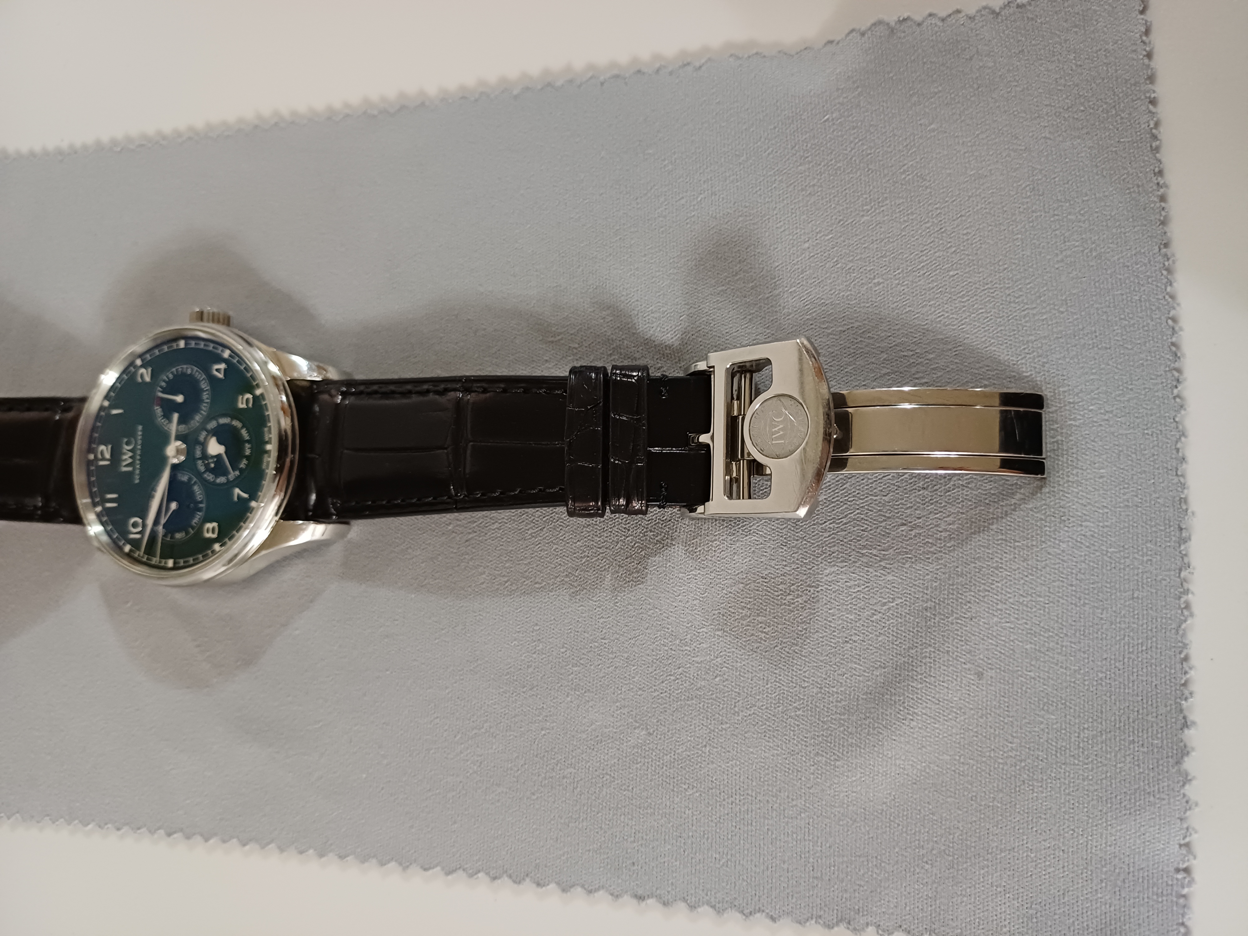 IWC 포르투기저 퍼페추얼 캘린더 42 IW344207 중고 2024년식 판매자 등록 이미지 9