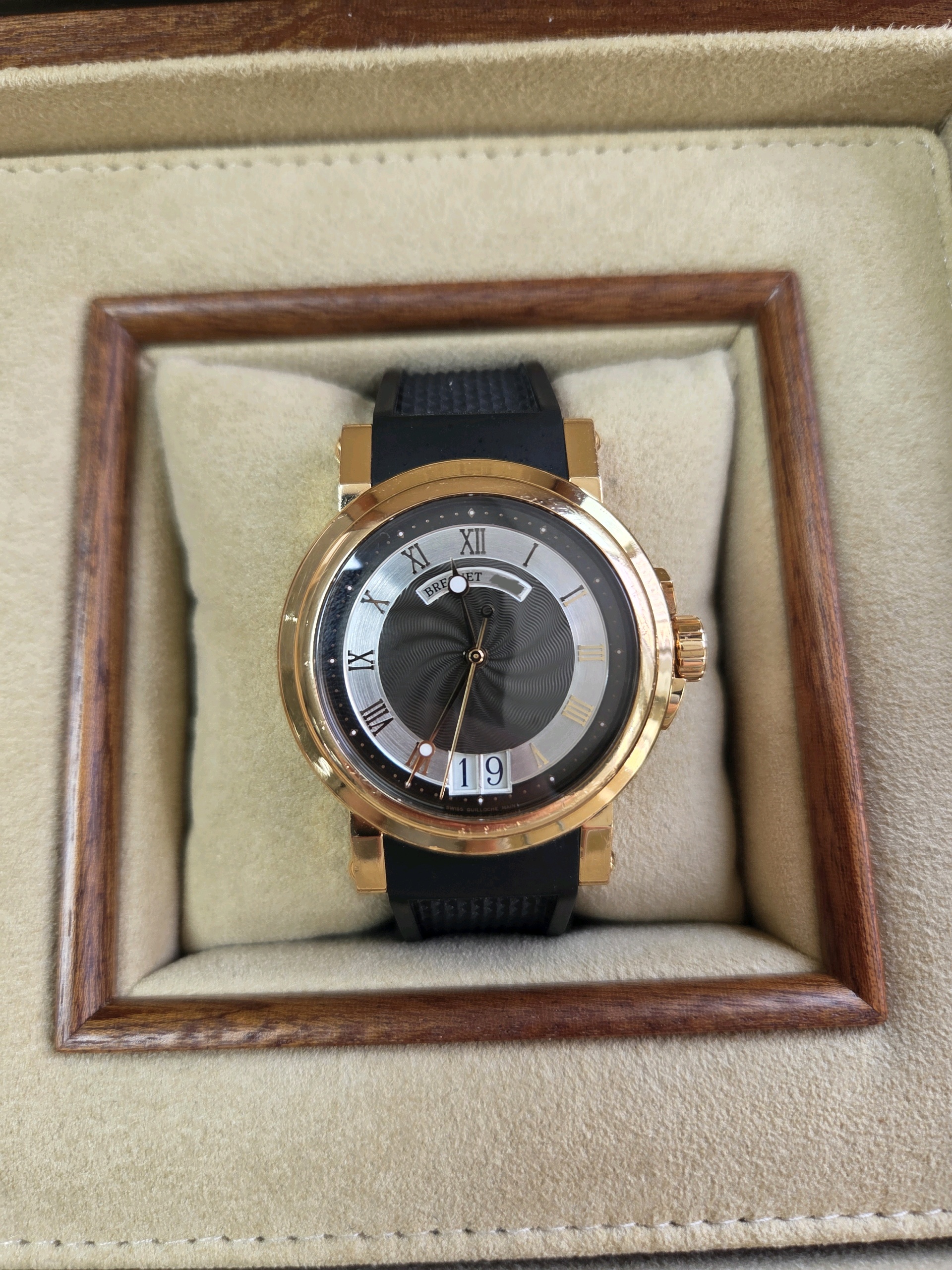Breguet Marine Big Date 5817BR/Z2/5V8 Used 2017