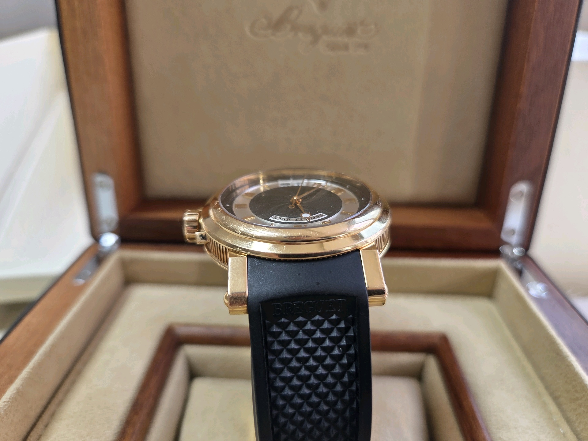 Breguet Marine Big Date 5817BR/Z2/5V8 Used 2017 판매자 등록 이미지 8