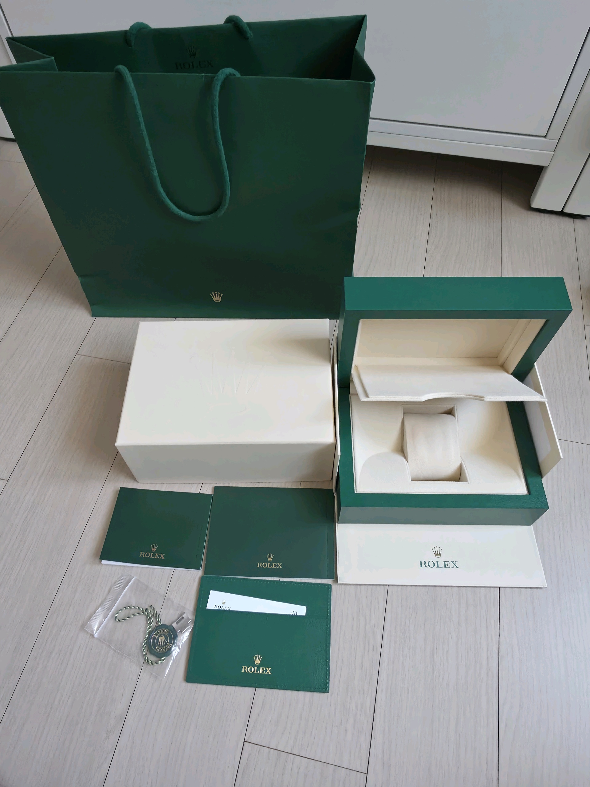 롤렉스 오이스터 퍼페츄얼 34 124200 중고 2022년식 판매자 등록 이미지 6