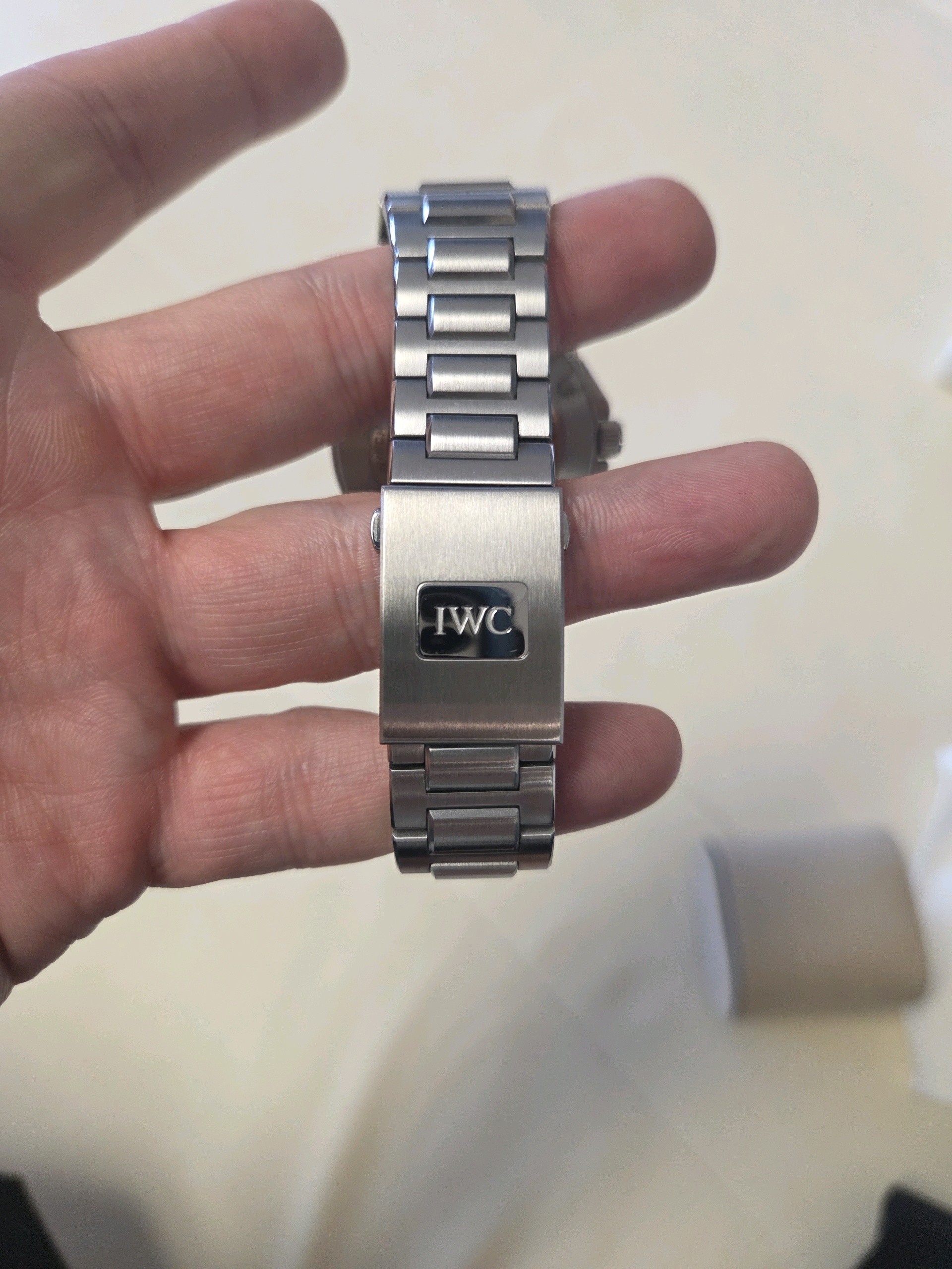 IWC 인제니어 오토매틱 40 IW328902 중고 2026년식 판매자 등록 이미지 7