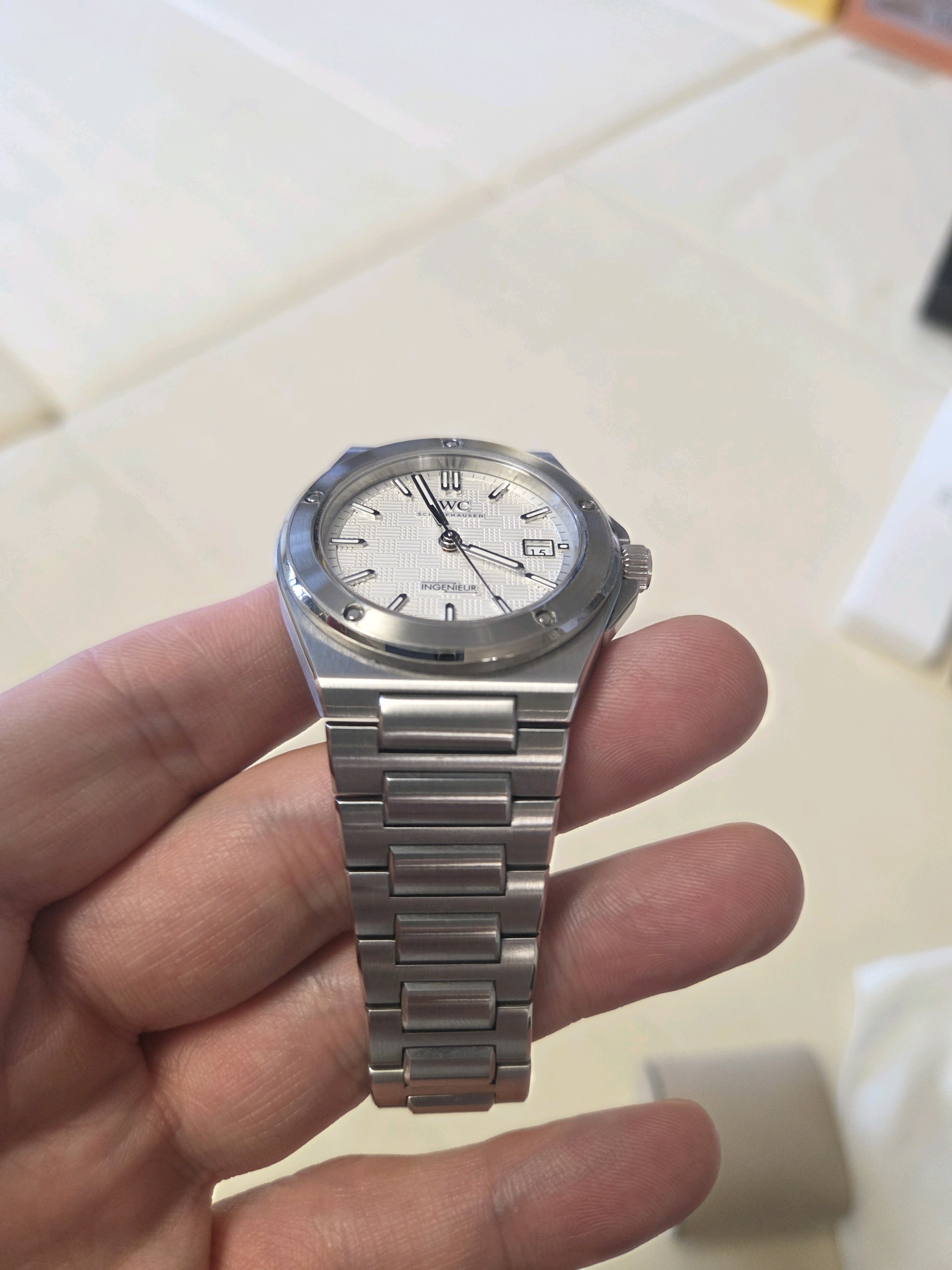IWC 인제니어 오토매틱 40 IW328902 중고 2026년식 판매자 등록 이미지 3