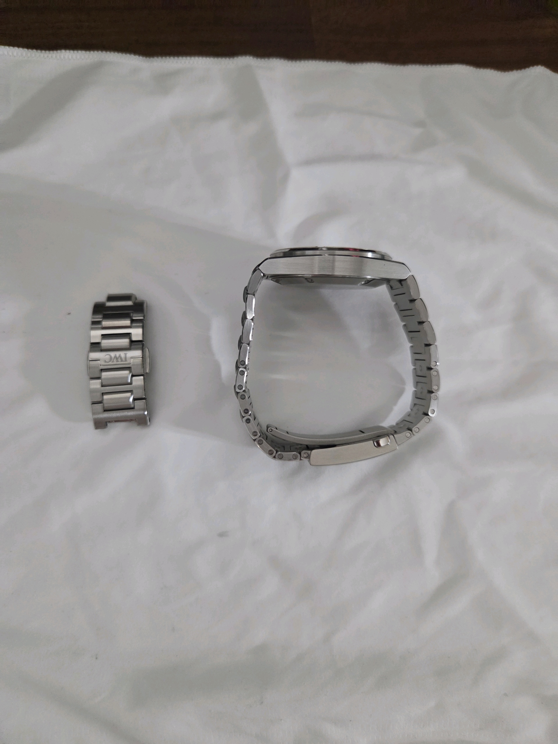 IWC 인제니어 오토매틱 40 IW328902 중고 2026년식 판매자 등록 이미지 8