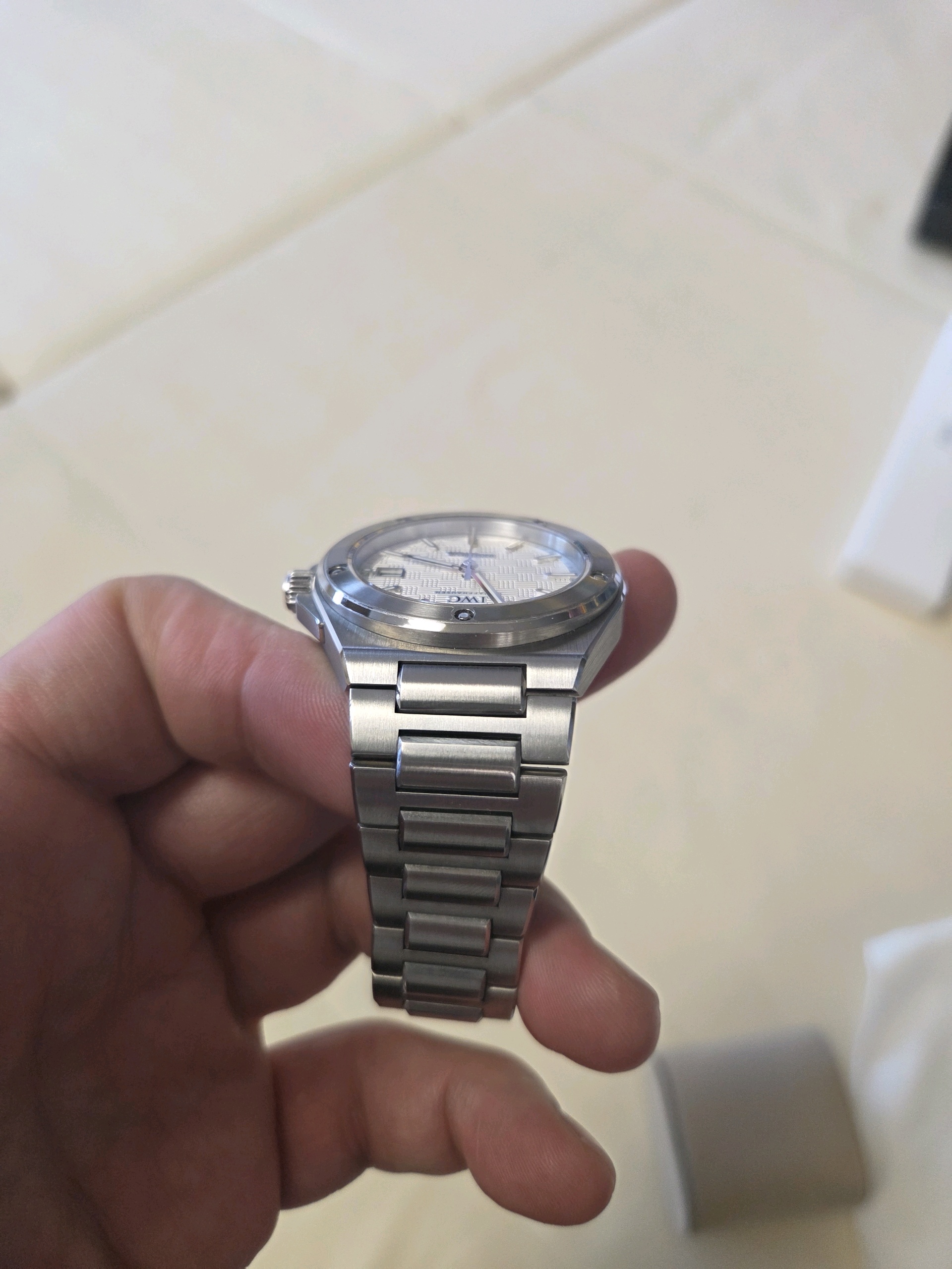 IWC 인제니어 오토매틱 40 IW328902 중고 2026년식 판매자 등록 이미지 4