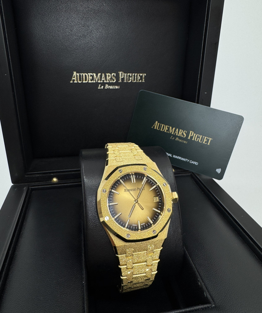 Audemars Piguet Royal Oak Frosted Gold Selfwinding 15550BA.GG.1356BA.01 中古 2026年式
