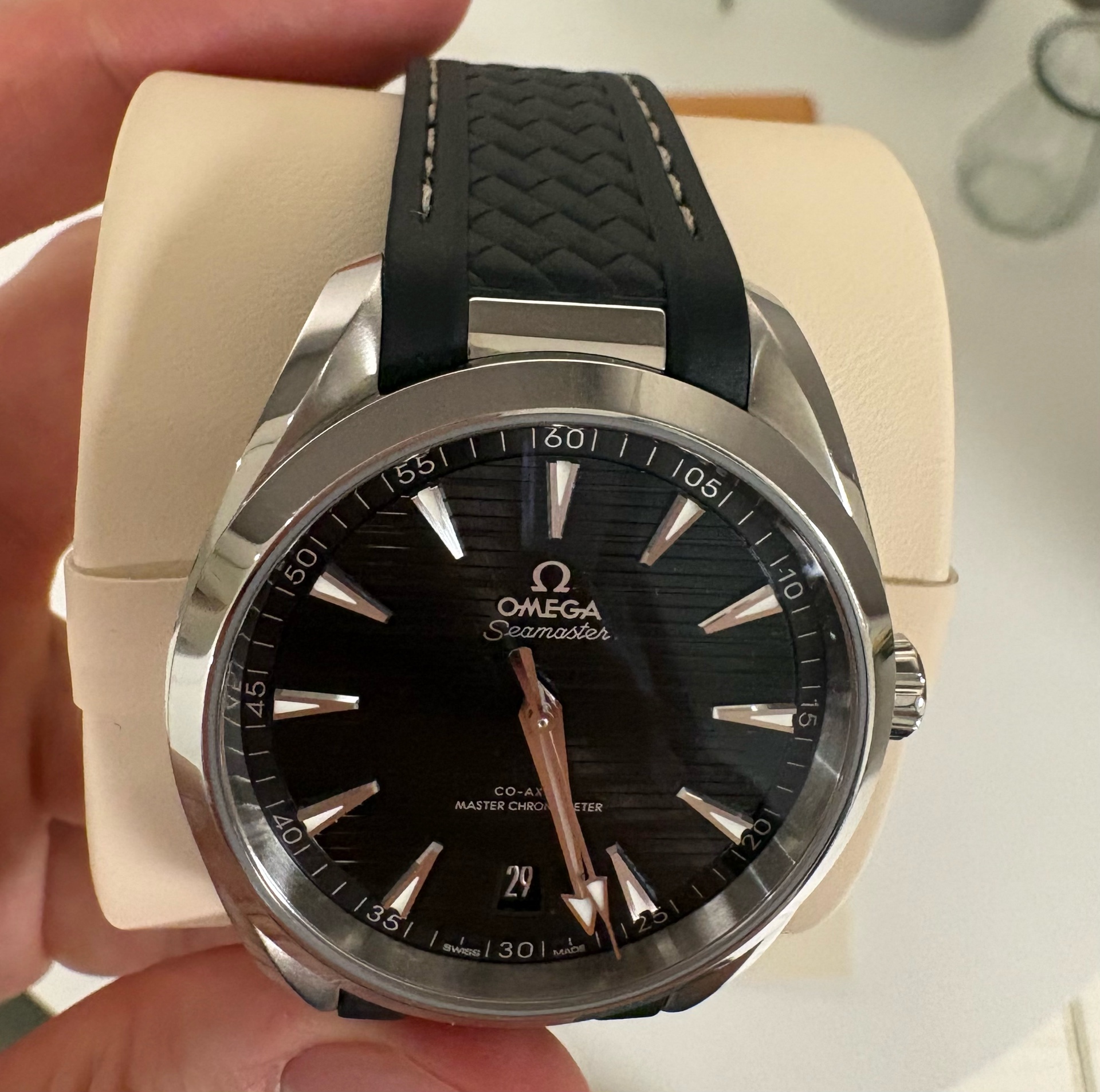 Omega Aqua Terra 220.12.41.21.01.001 中古 2018年式 판매자 등록 이미지 9