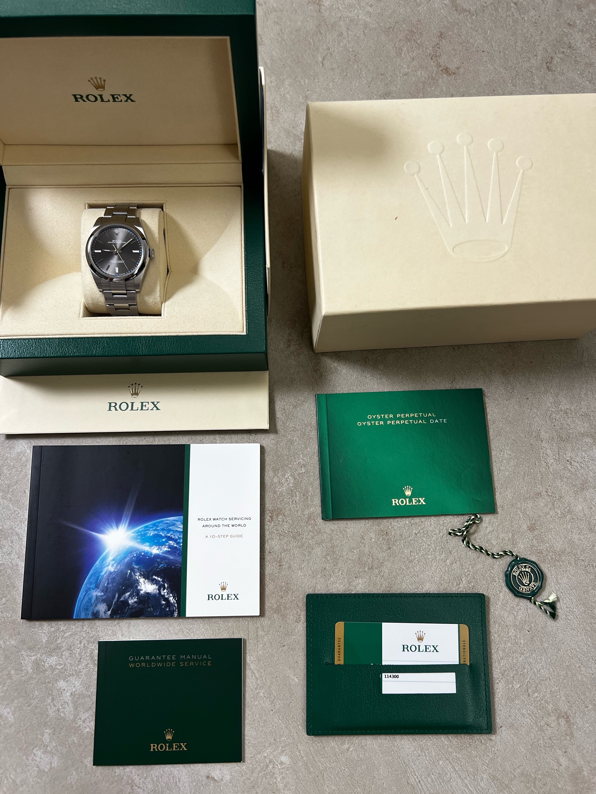 롤렉스 오이스터 퍼페츄얼 39 114300 중고 2019년식 판매자 등록 이미지 2
