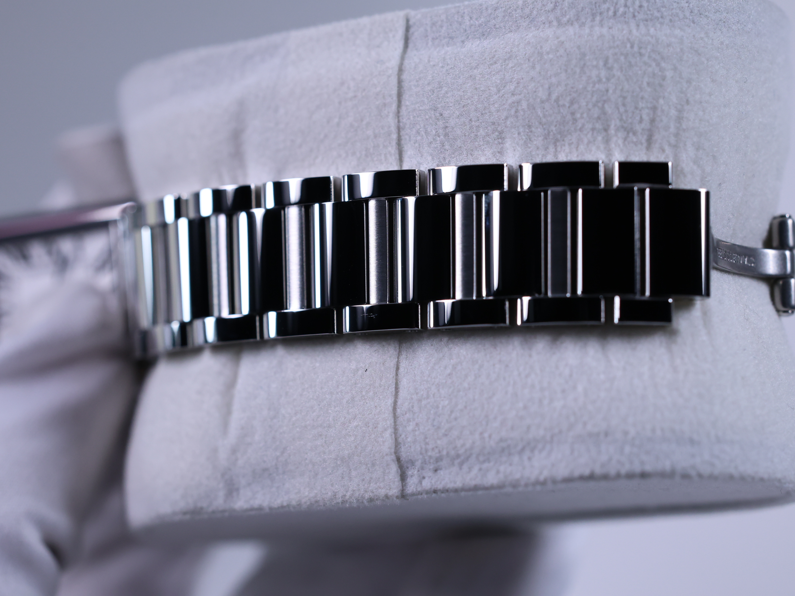 Cartier Tank Must SM WSTA0107 - 10