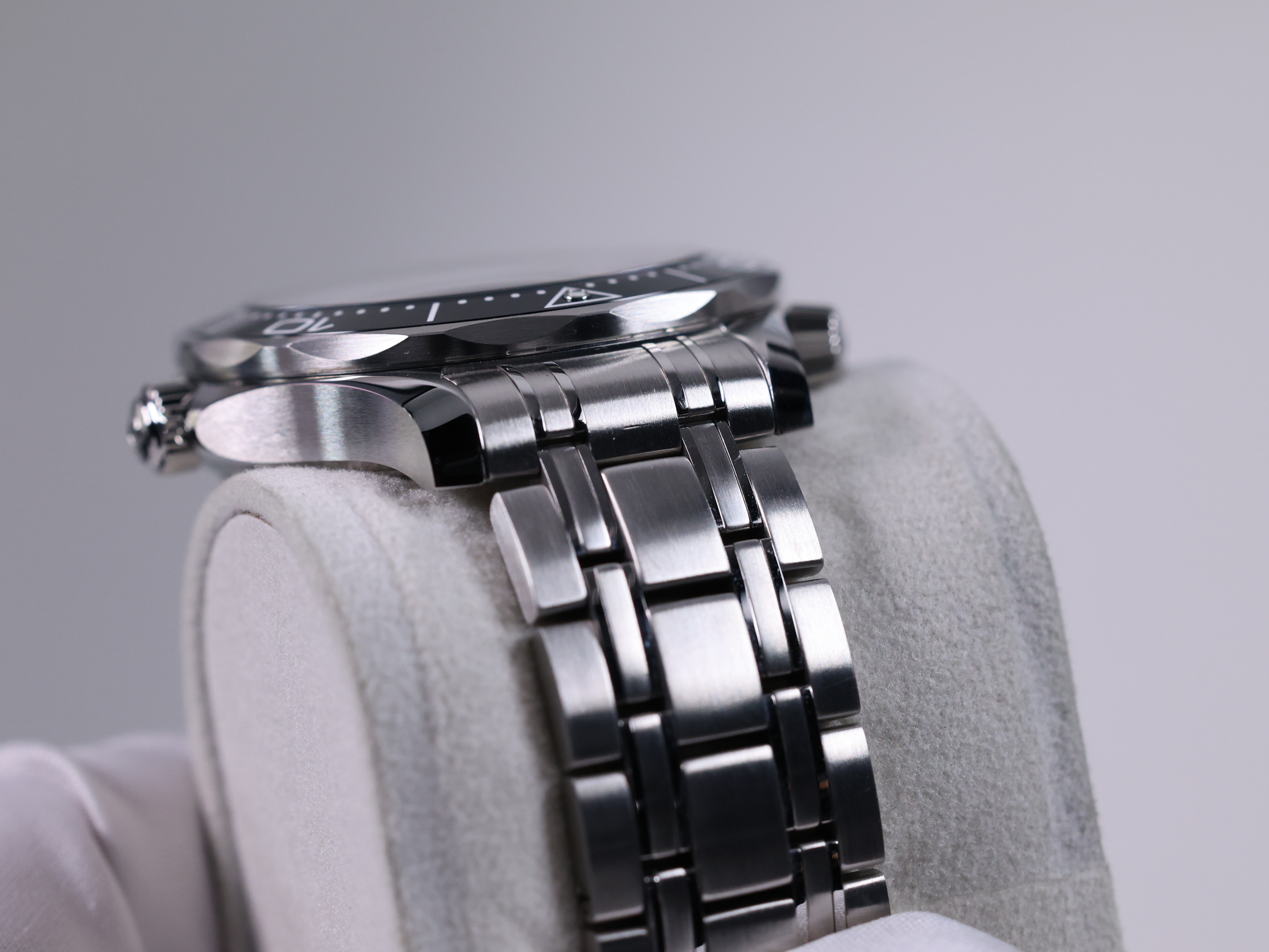 오메가 다이버 300M 210.30.42.20.01.001 중고 2026년식 추가7