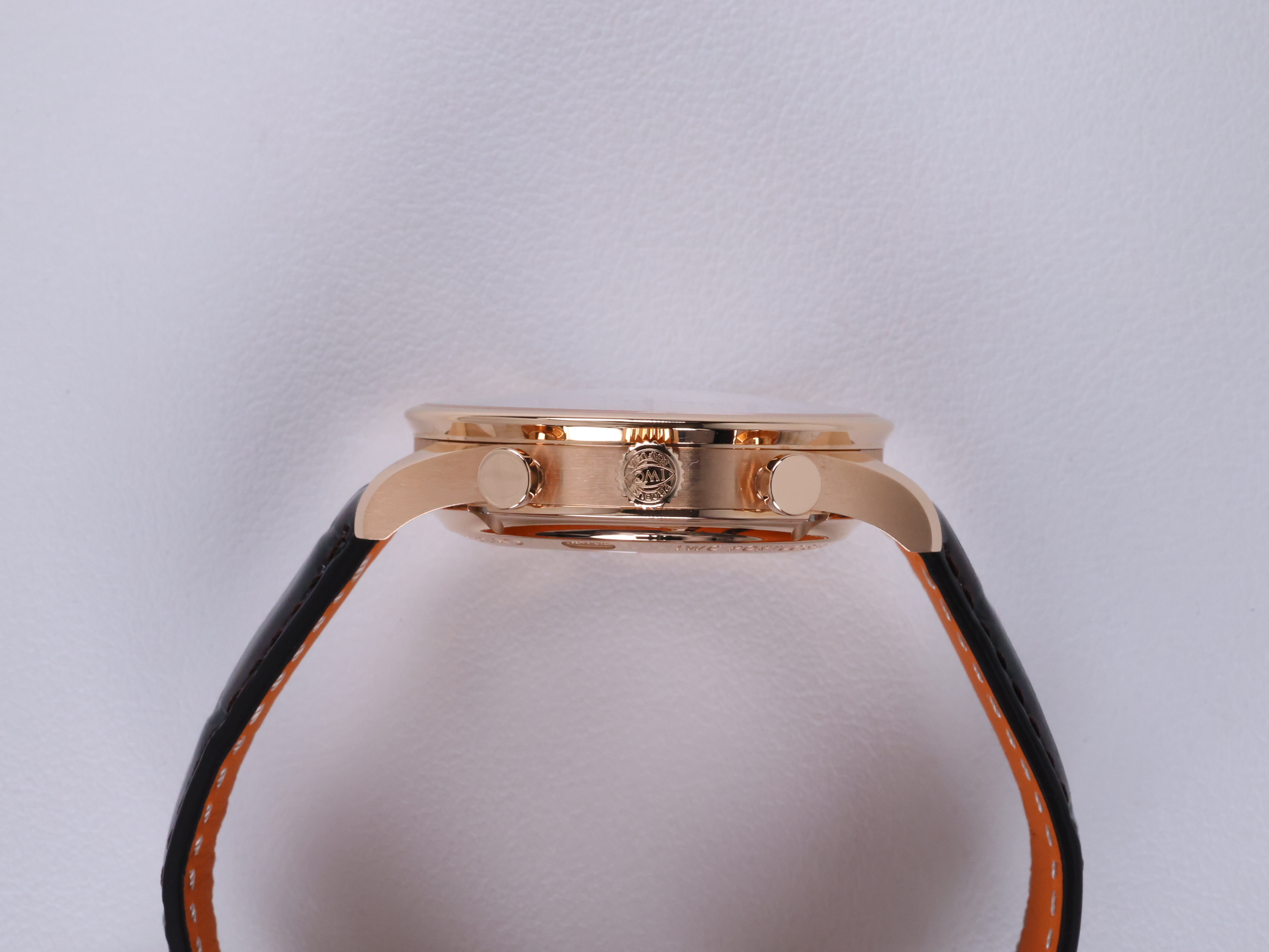 IWC 포르투기저 크로노그래프 IW371611 중고 측면(크라운)