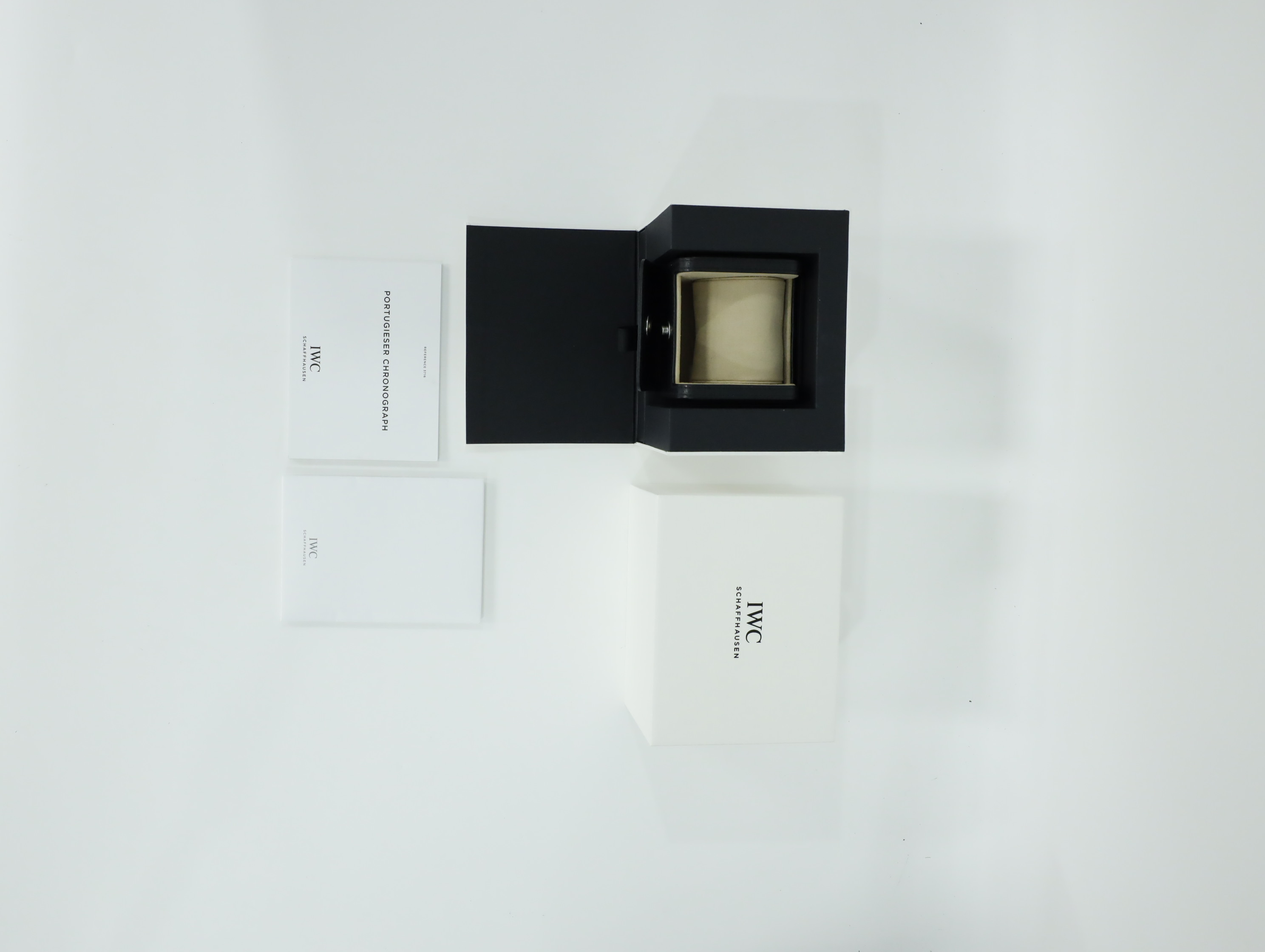 IWC 포르투기저 크로노그래프 IW371611 중고 풀패키지샷