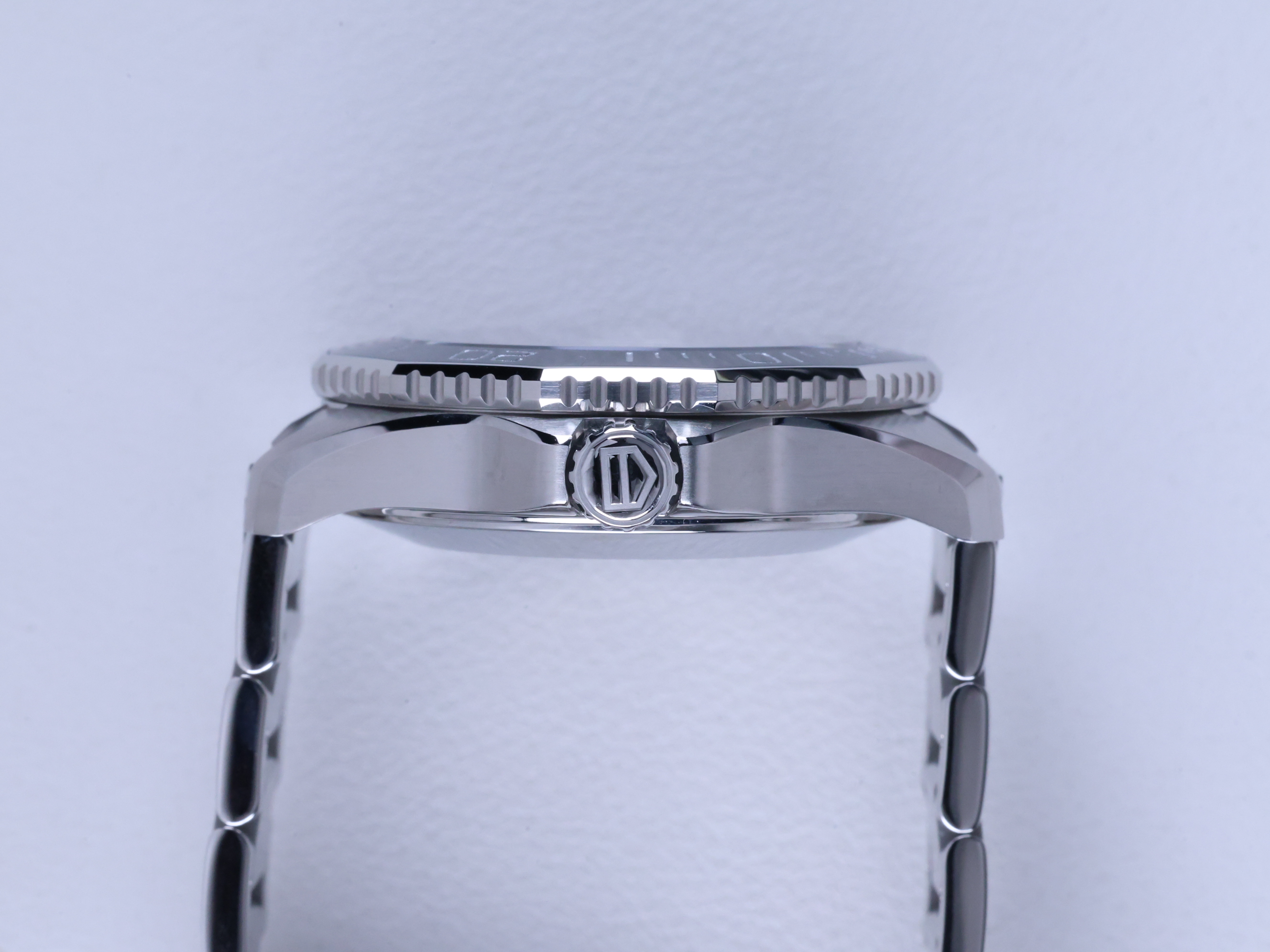 TAG Heuer Aquaracer Professional 300 Date WBP231D.BA0626 - 2