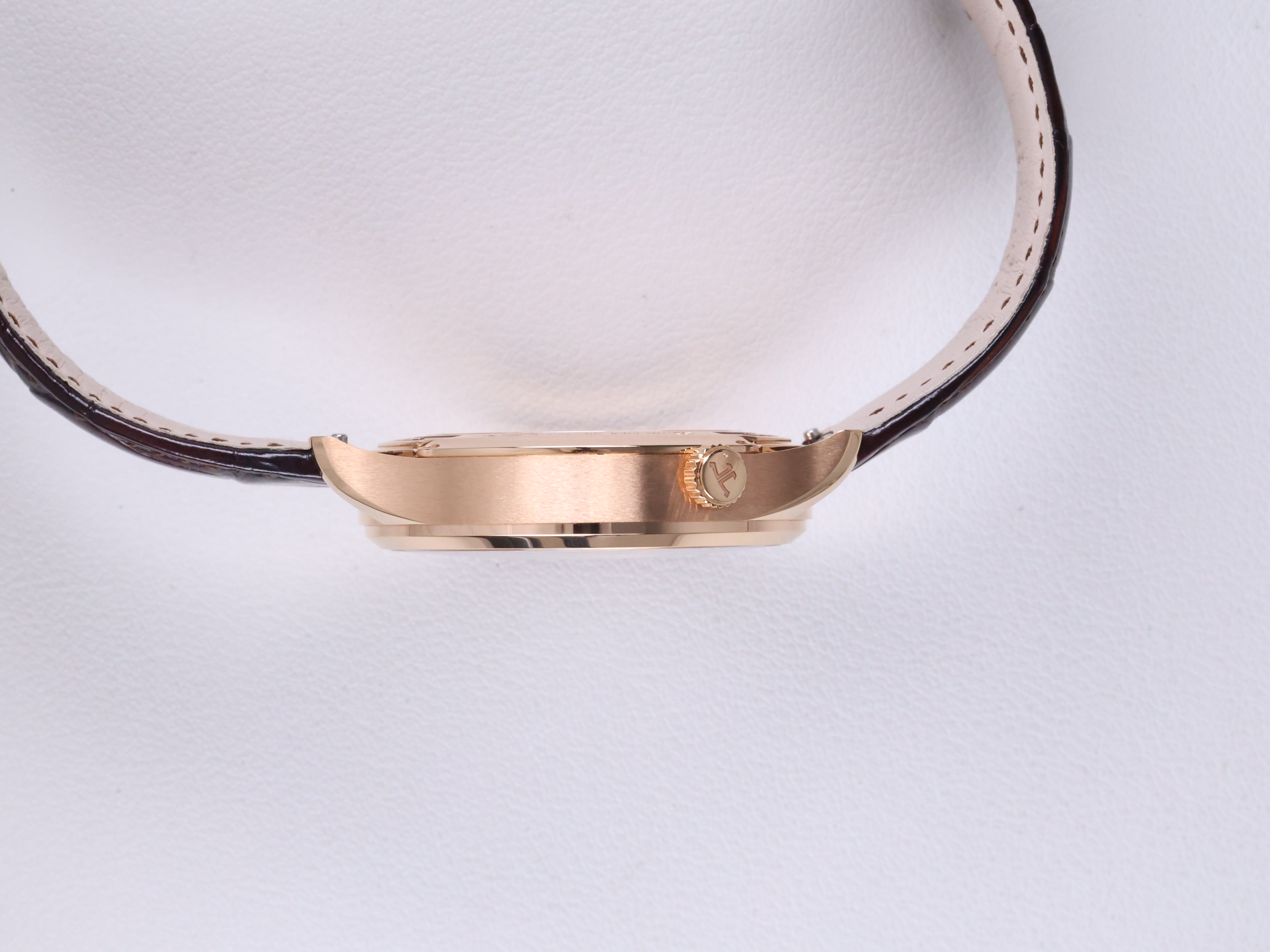 예거 르쿨트르 마스터 컨트롤 지오그래픽 Q4122520 중고 측면(크라운 반대편)