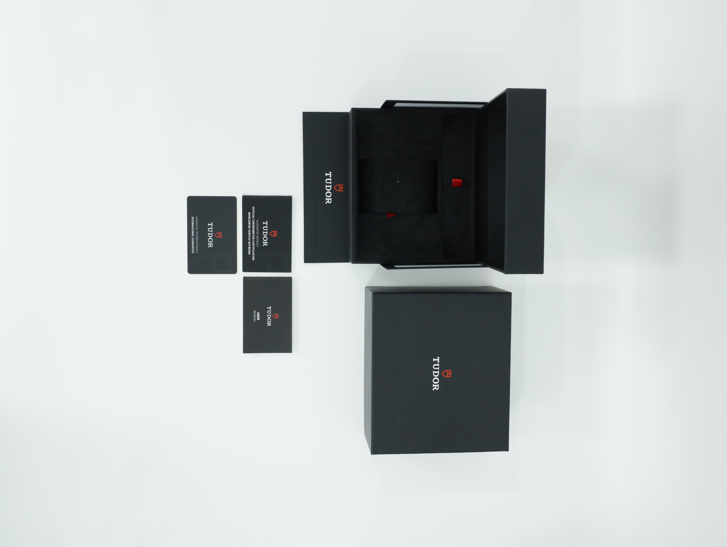 튜더 블랙 베이 58 M79030N-0001 중고 2024년식 풀패키지샷