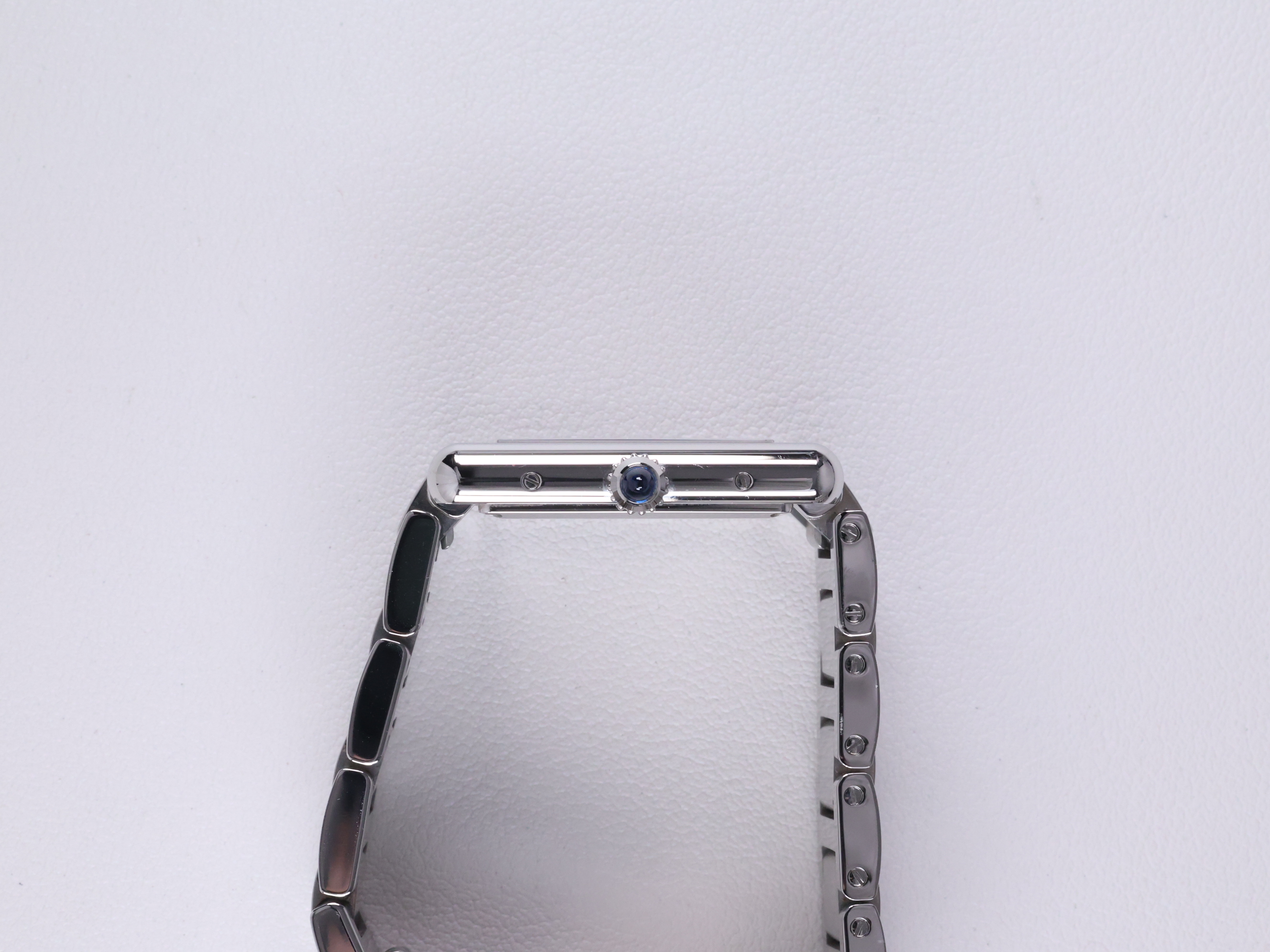 Cartier Tank Must LM WSTA0052 Used 2023 측면(크라운)