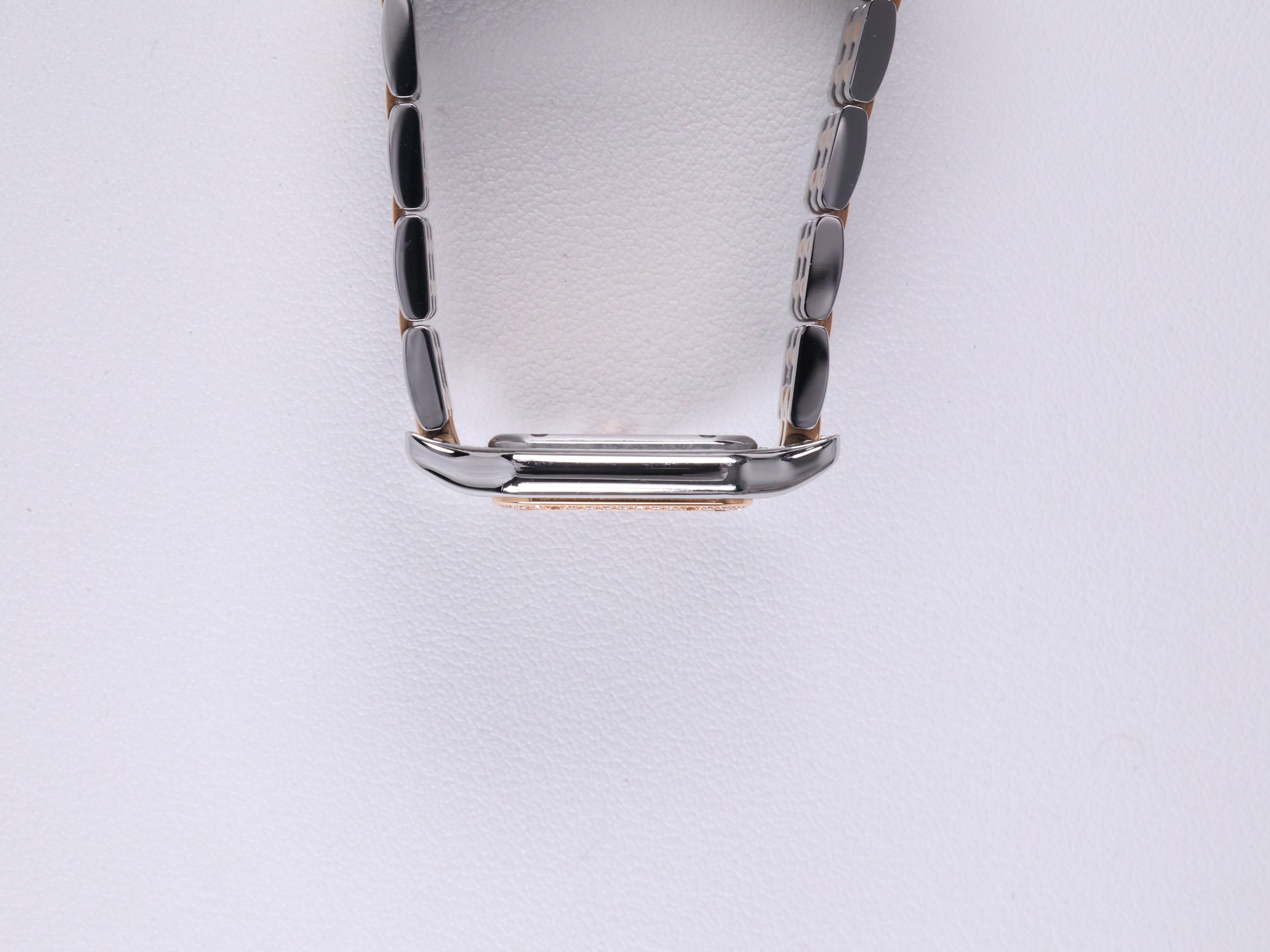 Cartier Panthere MM W3PN0015 Used 2025 측면(크라운 반대편)