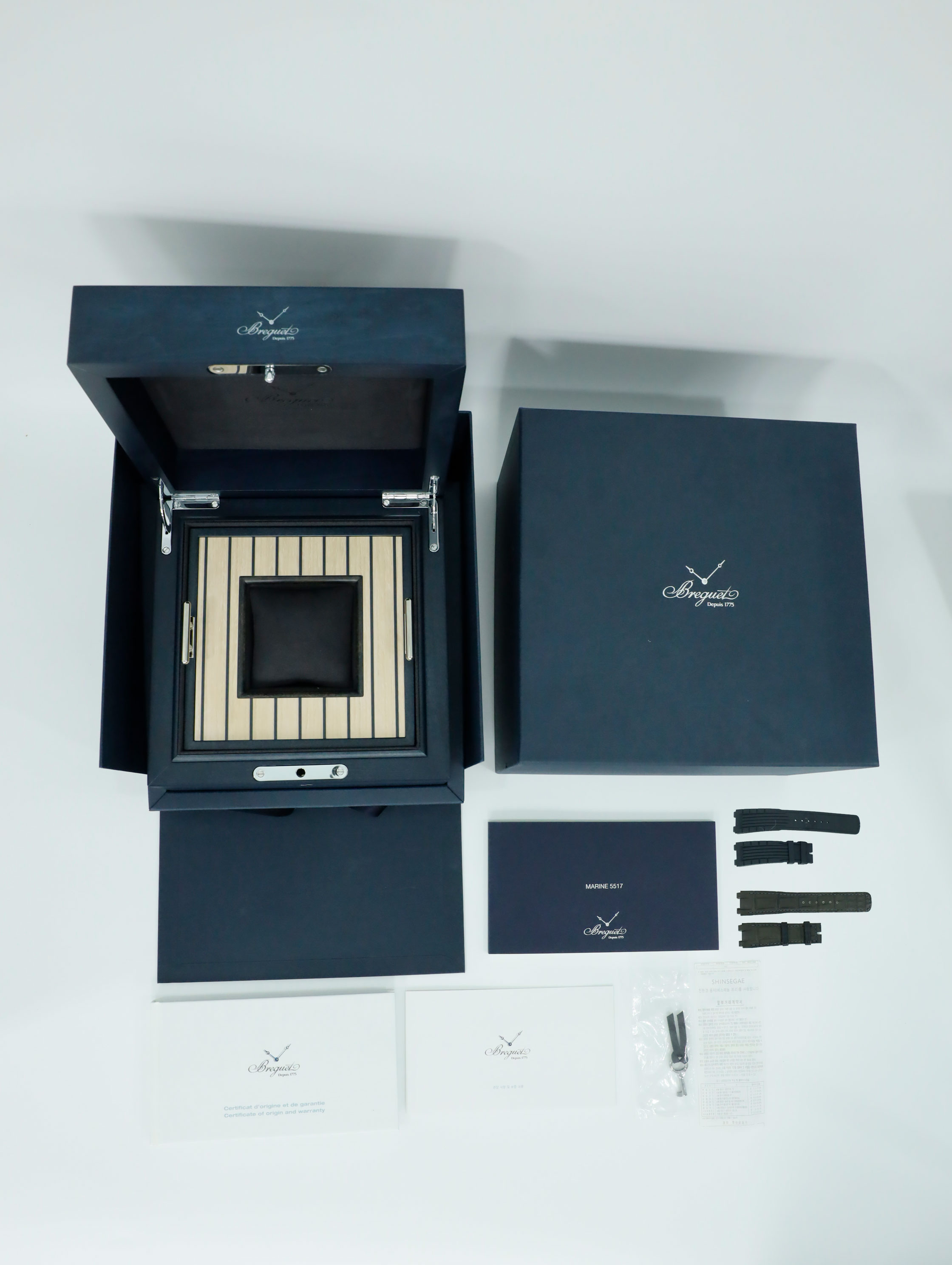 브레게 마린 5517BR/12/9ZU 중고 2022년식 풀패키지샷