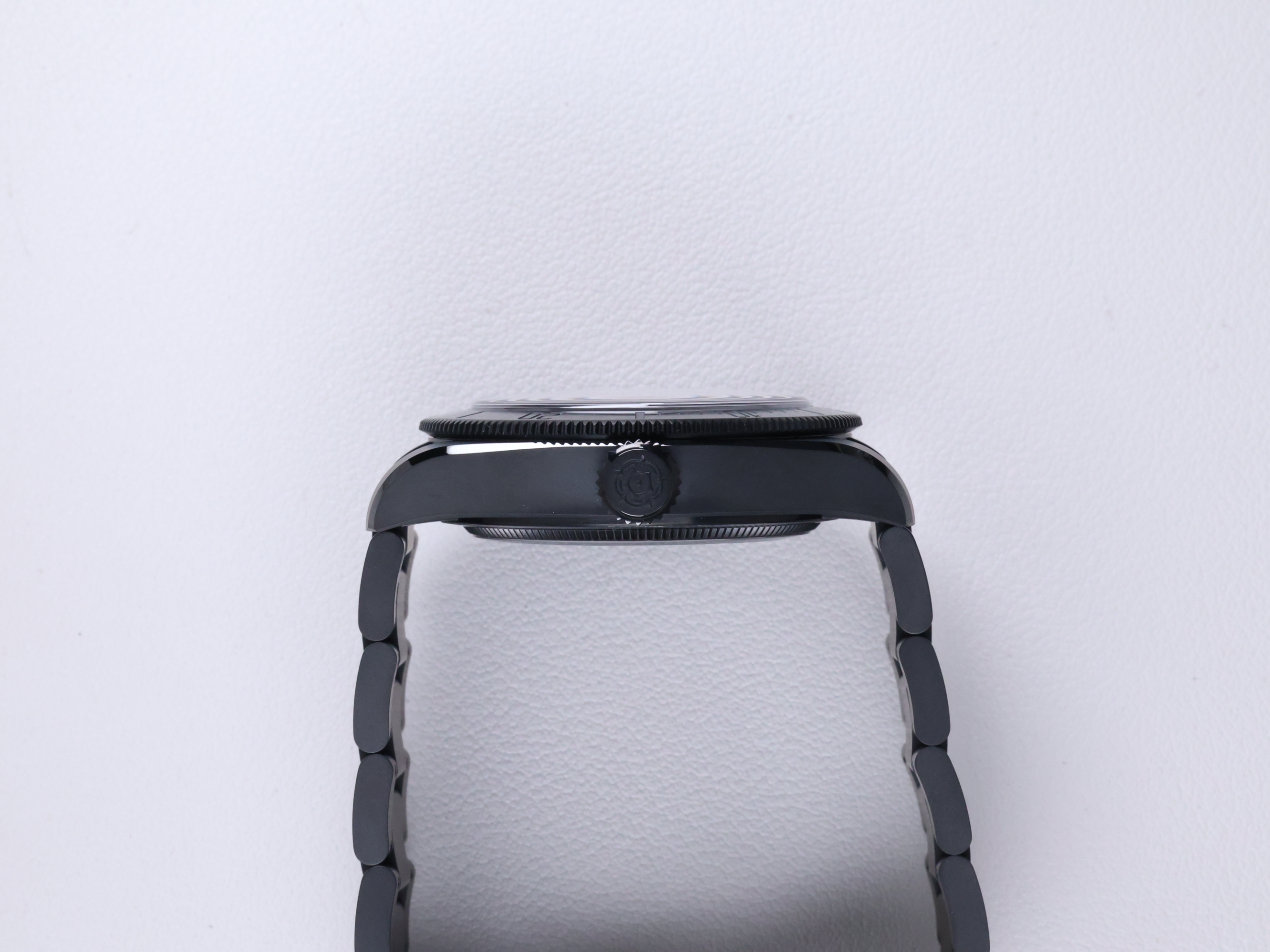 튜더 블랙 베이 세라믹 M7941A1ACNU-0001 중고 2026년식 측면(크라운)