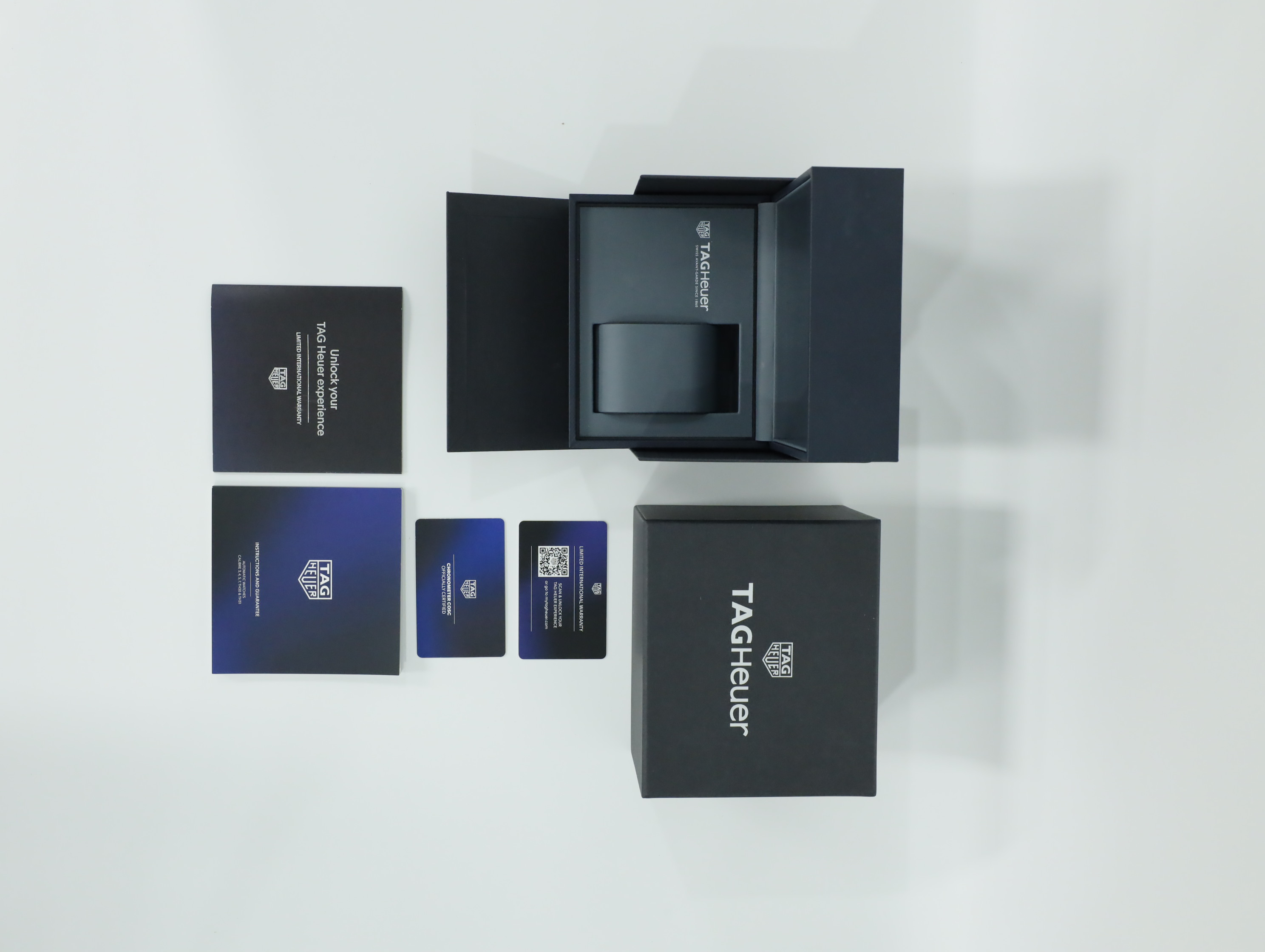 태그 호이어 아쿠아레이서 프로페셔널 300 데이트 WBP5111.BA0013 중고 2025년식 풀패키지샷